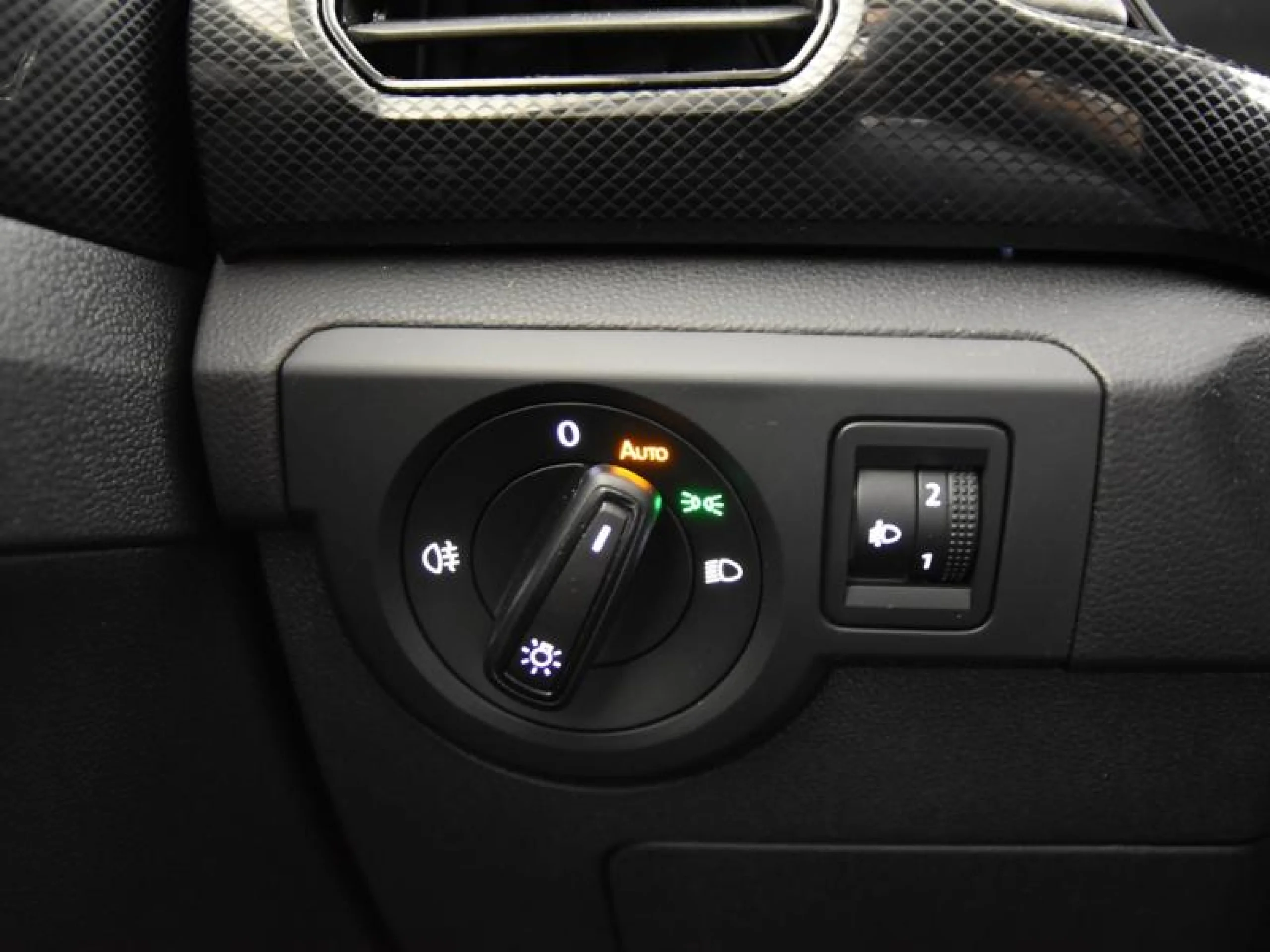 VOLKSWAGEN T CROSS ··MÁS·· 1.0 TSI 85KW (115CV) DSG - Foto 17