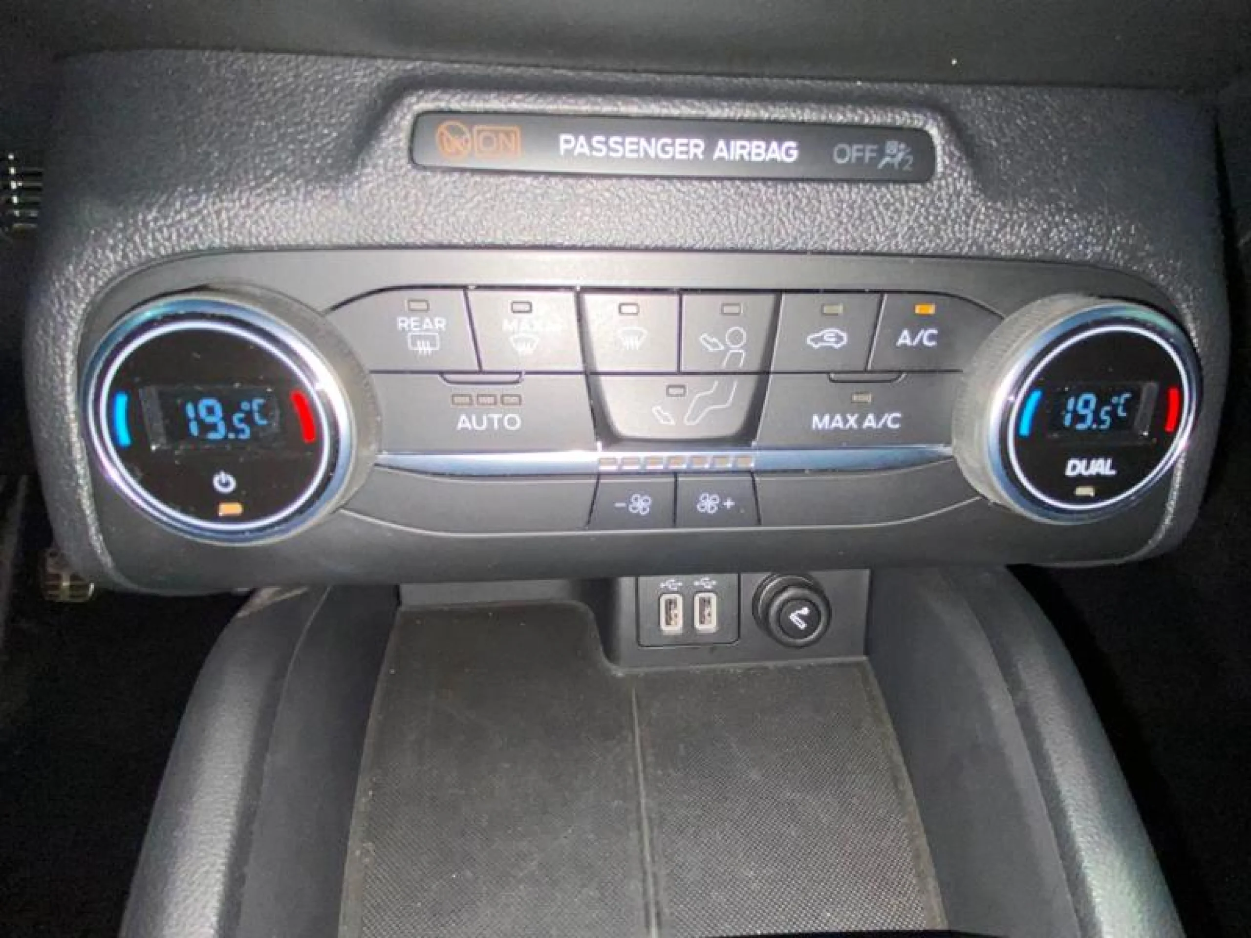 FORD FOCUS 1.5 ECOBLUE 88KW ST LINE - Foto 19