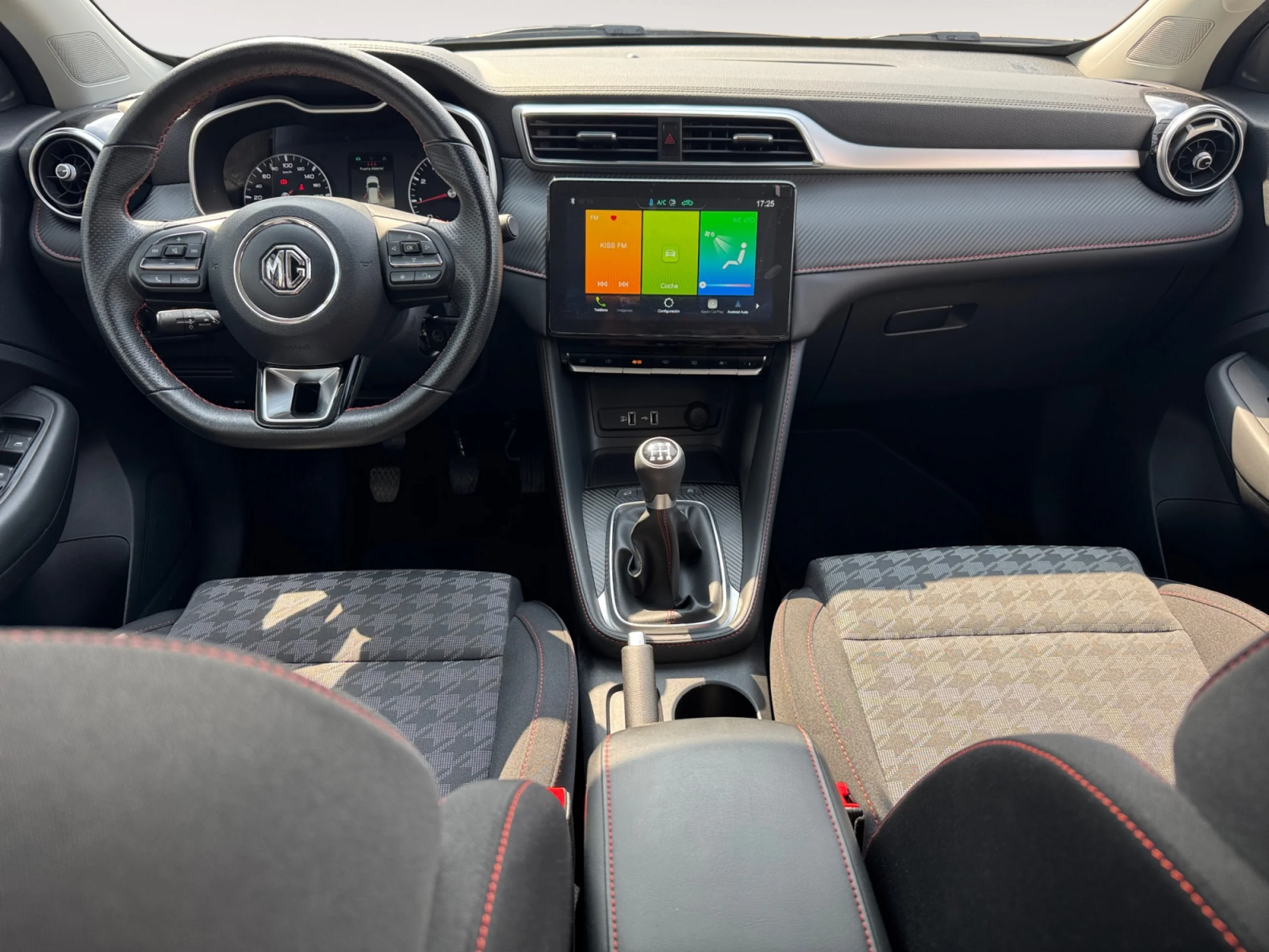 MG Zs 1.5 COMFORT - Foto 4