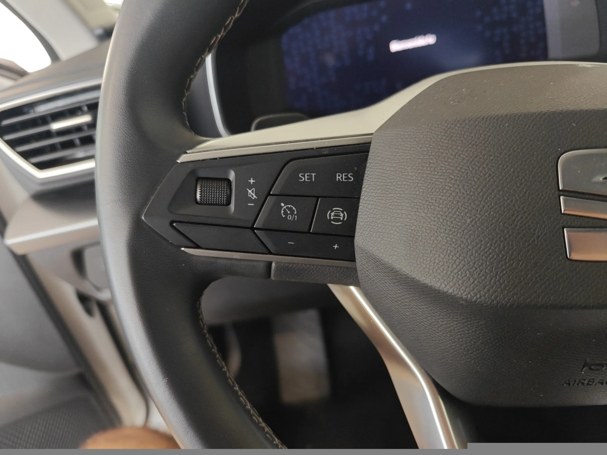 SEAT LEON 1.0 TSI 81KW S&S STYLE XS - Foto 12