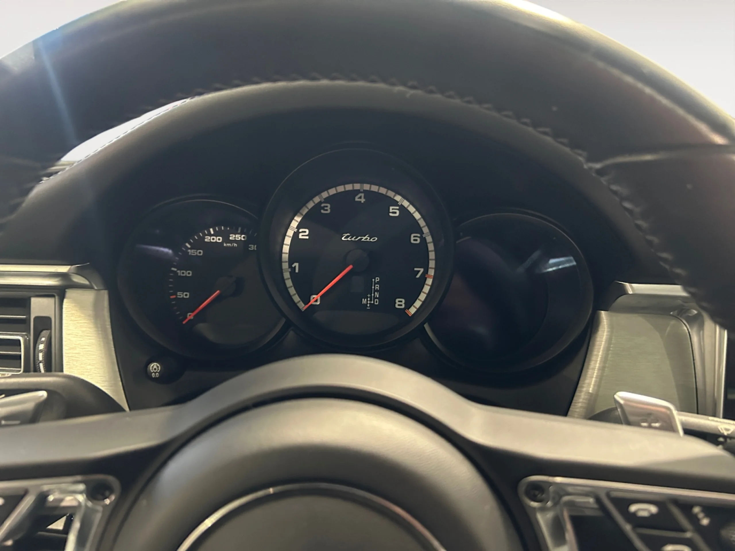 PORSCHE MACAN TURBO - Foto 10