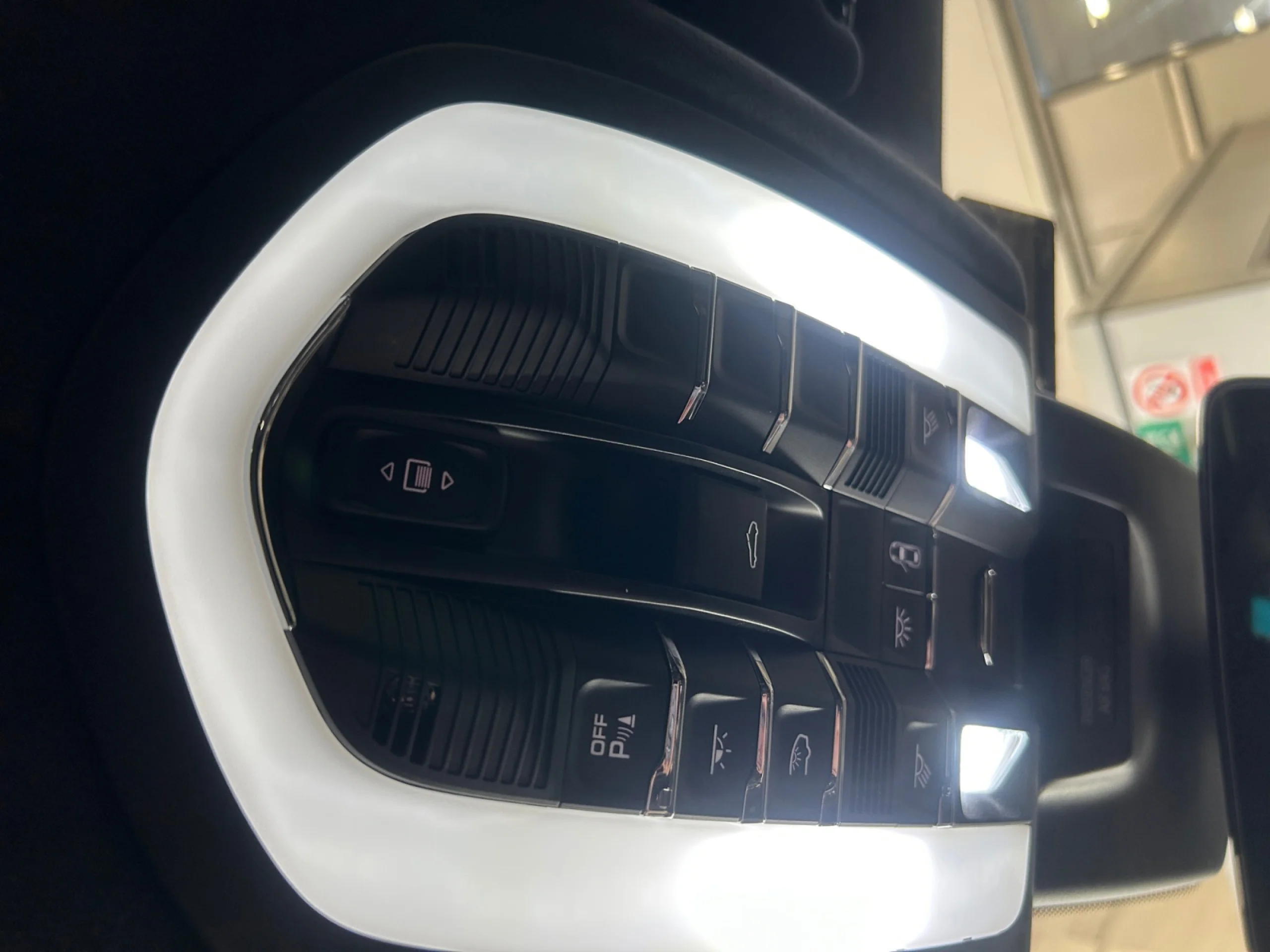 PORSCHE MACAN TURBO - Foto 13