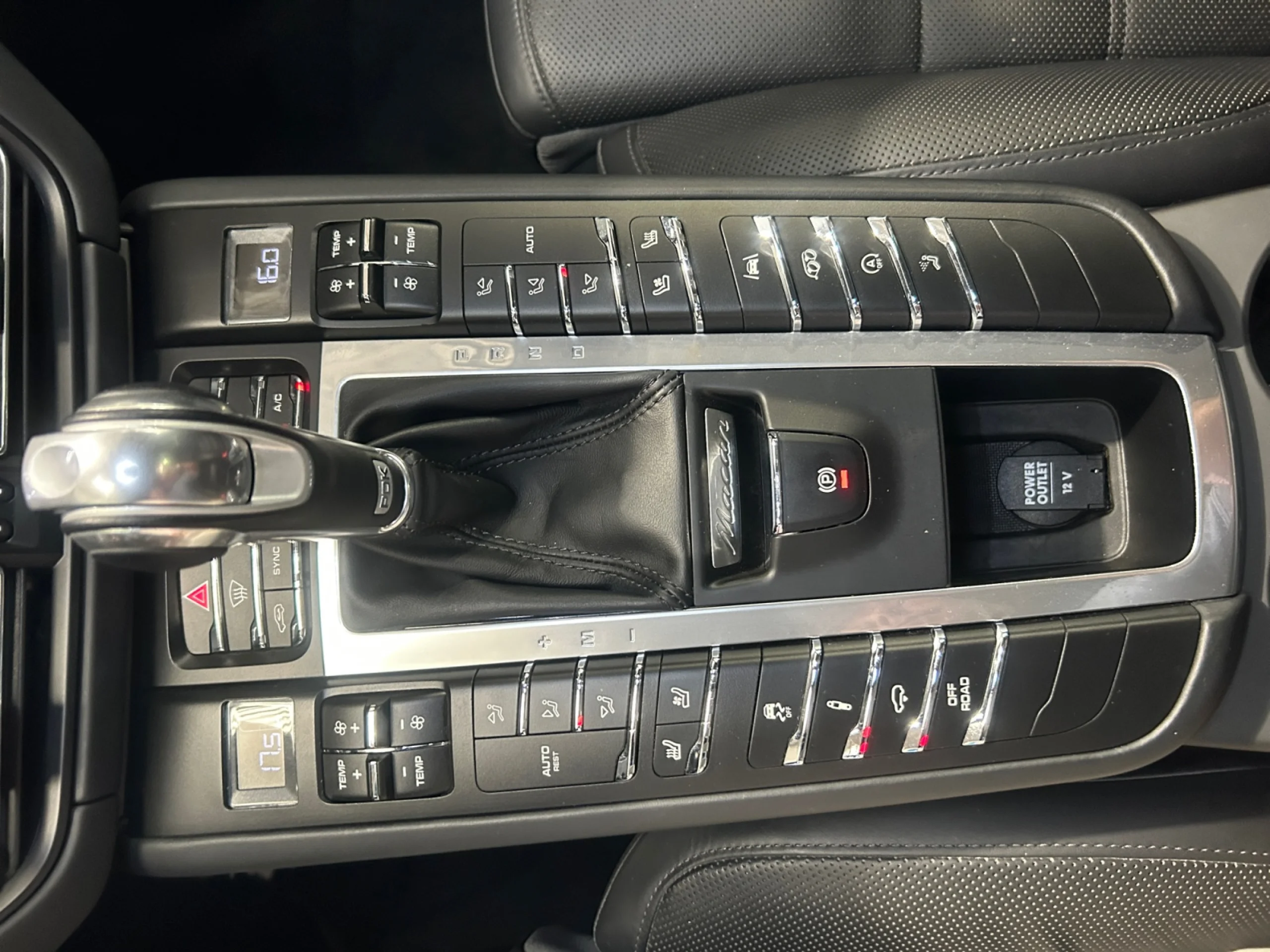 PORSCHE MACAN TURBO - Foto 16