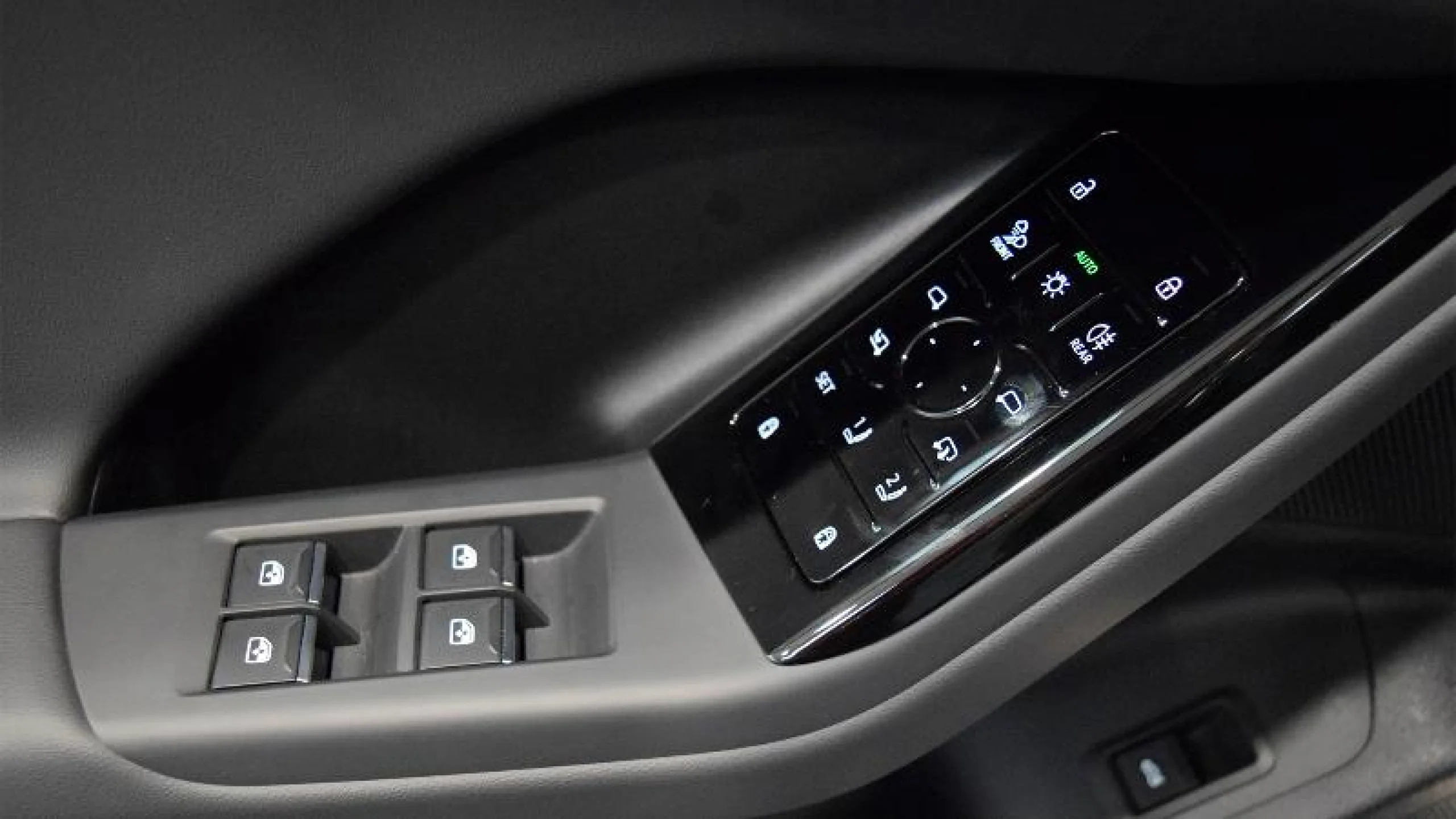 AUDI Q6 Q6 SUV LAUNCH EDITION 55 E TRON QUATTRO 285,00 KW 96,1 KWH - Foto 18