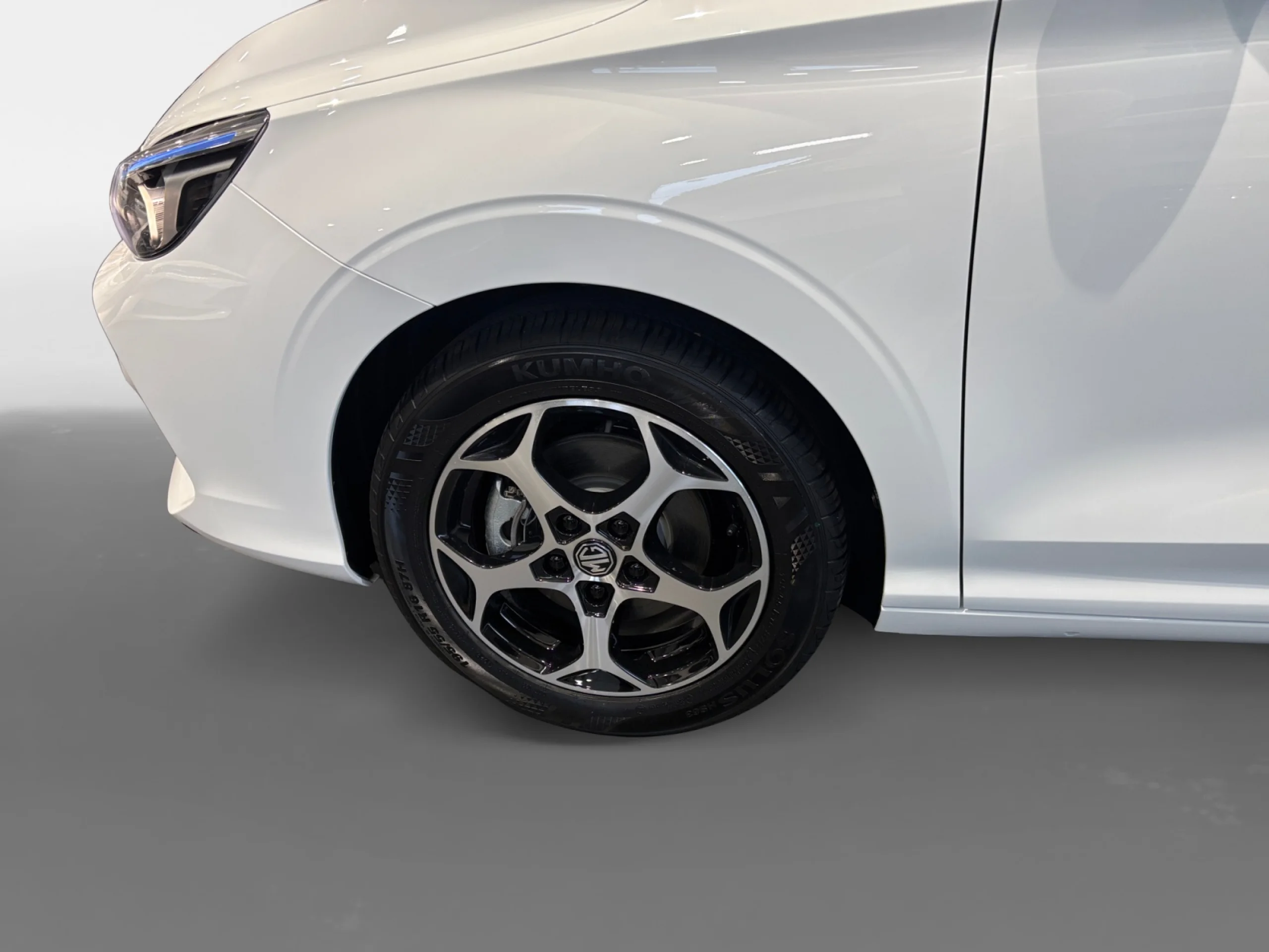 MG MG3 MG MG3 HEV MY26 1.5L HEV 2KWH AT 2WD COM LHD BLACK WHITE - Foto 9