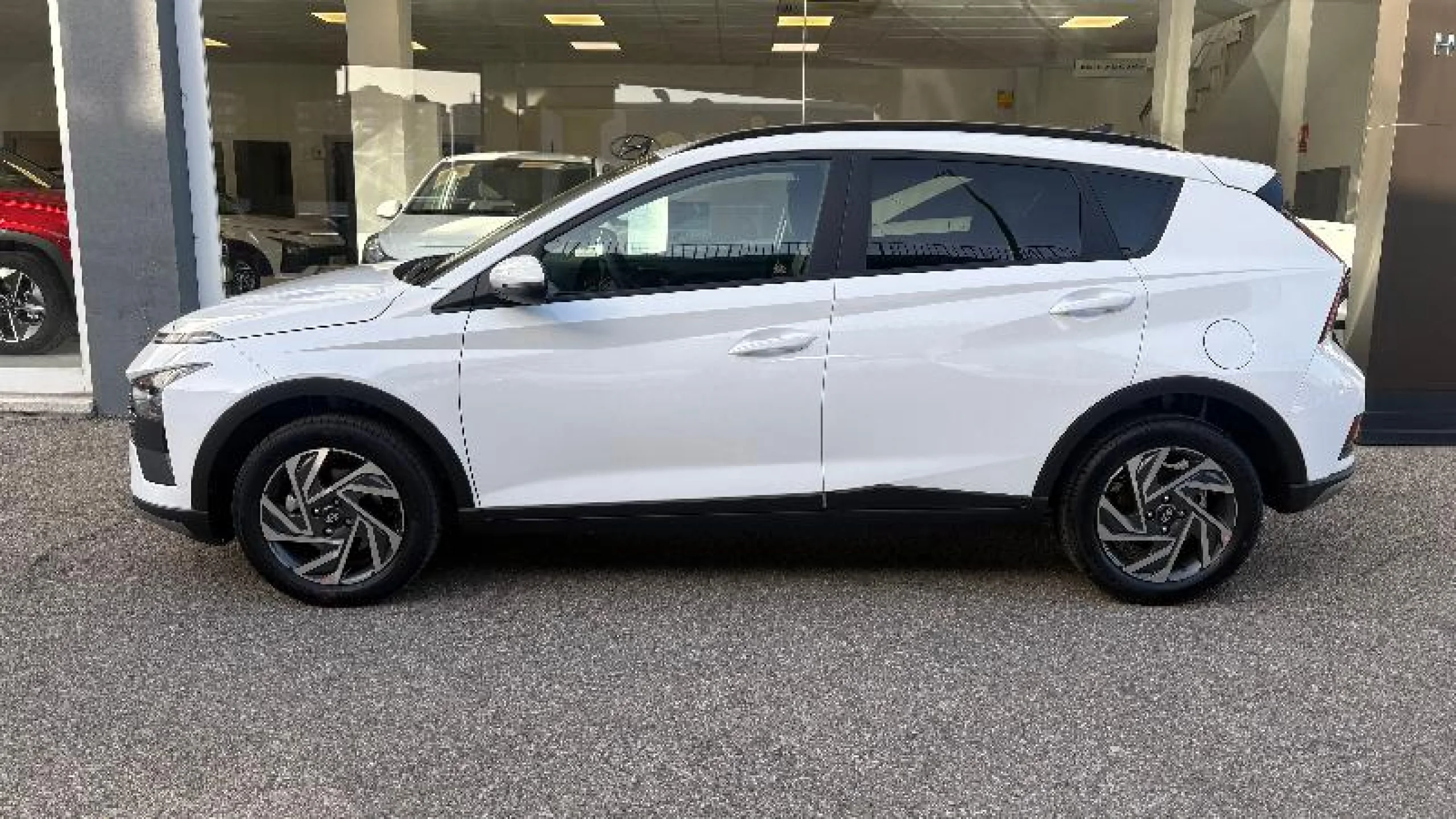 HYUNDAI BAYON 1.0 TGDI 74KW (100CV) 48V MAXX DCT - Foto 9