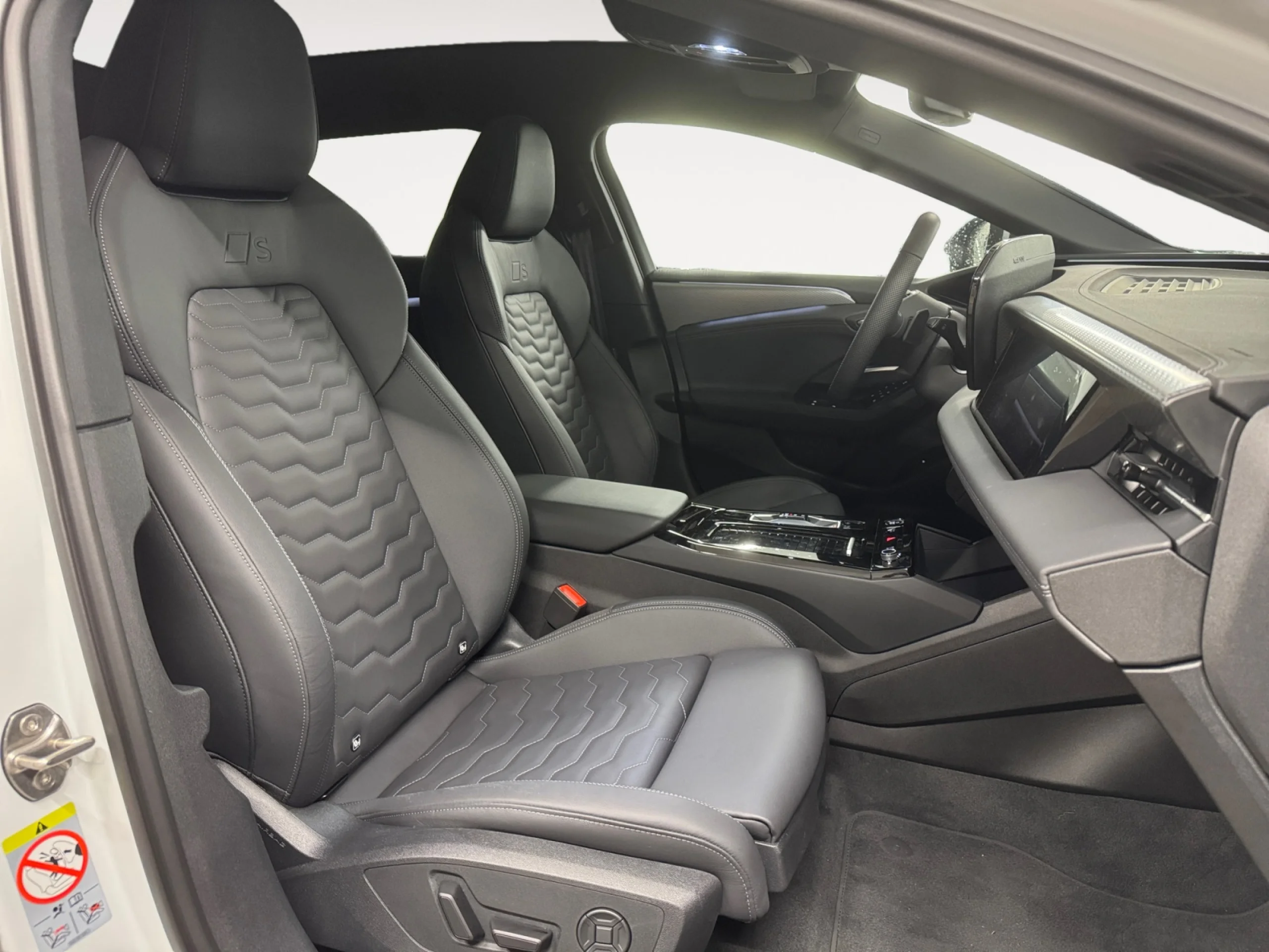 AUDI A6 A6 AVANT S LINE E TRON PERFORMANCE  270,00 KW 94,9 KWH - Foto 3