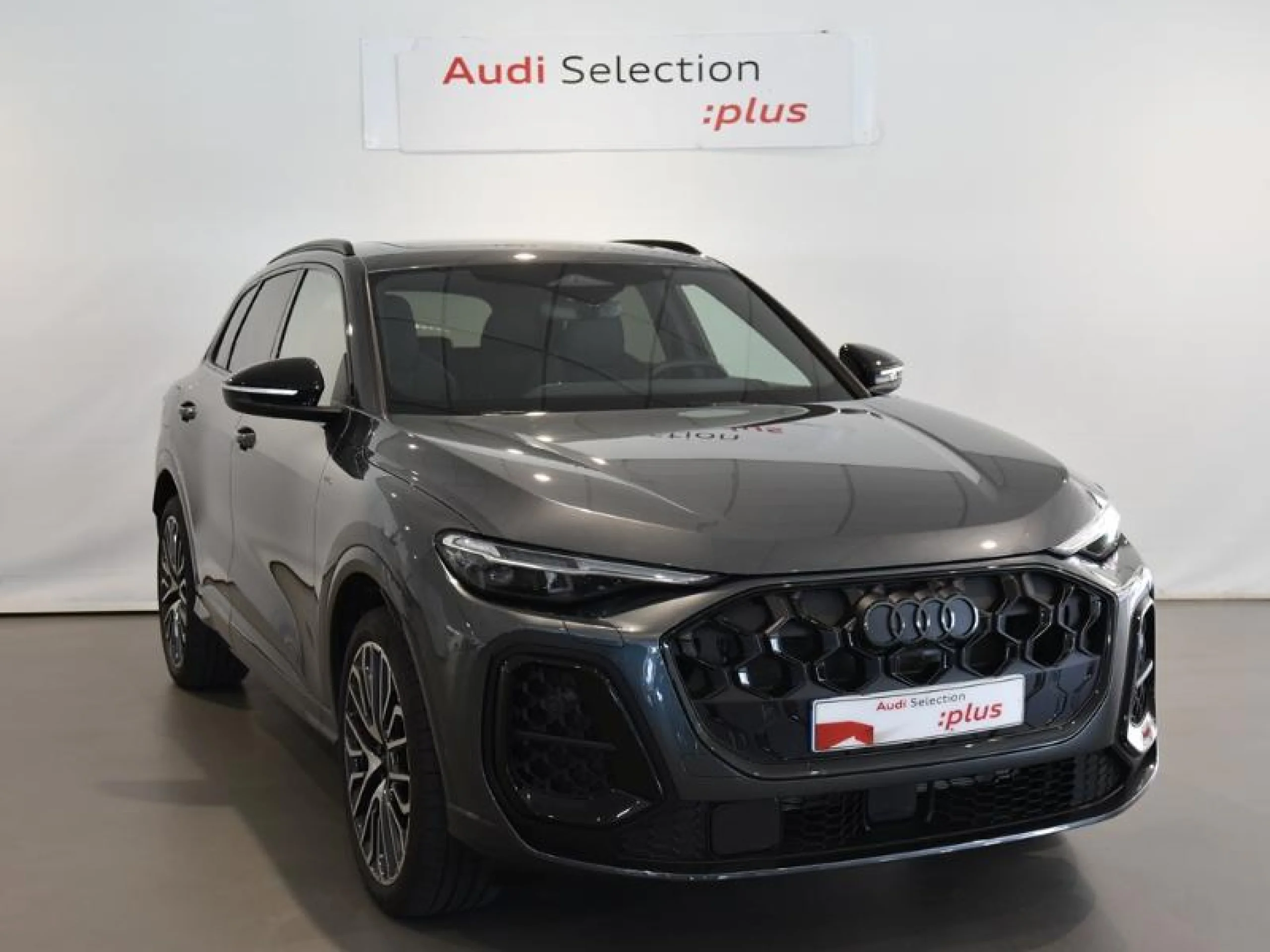 AUDI Q5 BLACK COMPET. E HY. QUATTRO 270KW S TR - Foto 1
