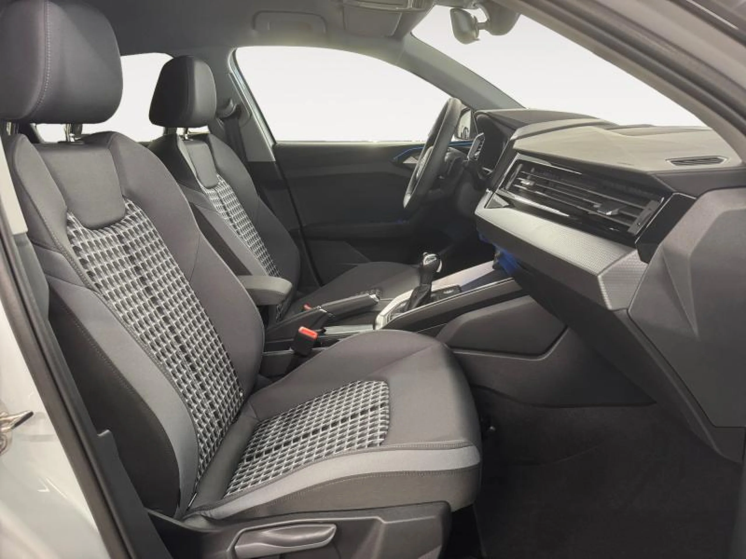 AUDI A1 SPORTBACK ADRENAL BLACK 30TFSI 85KW S TR - Foto 8