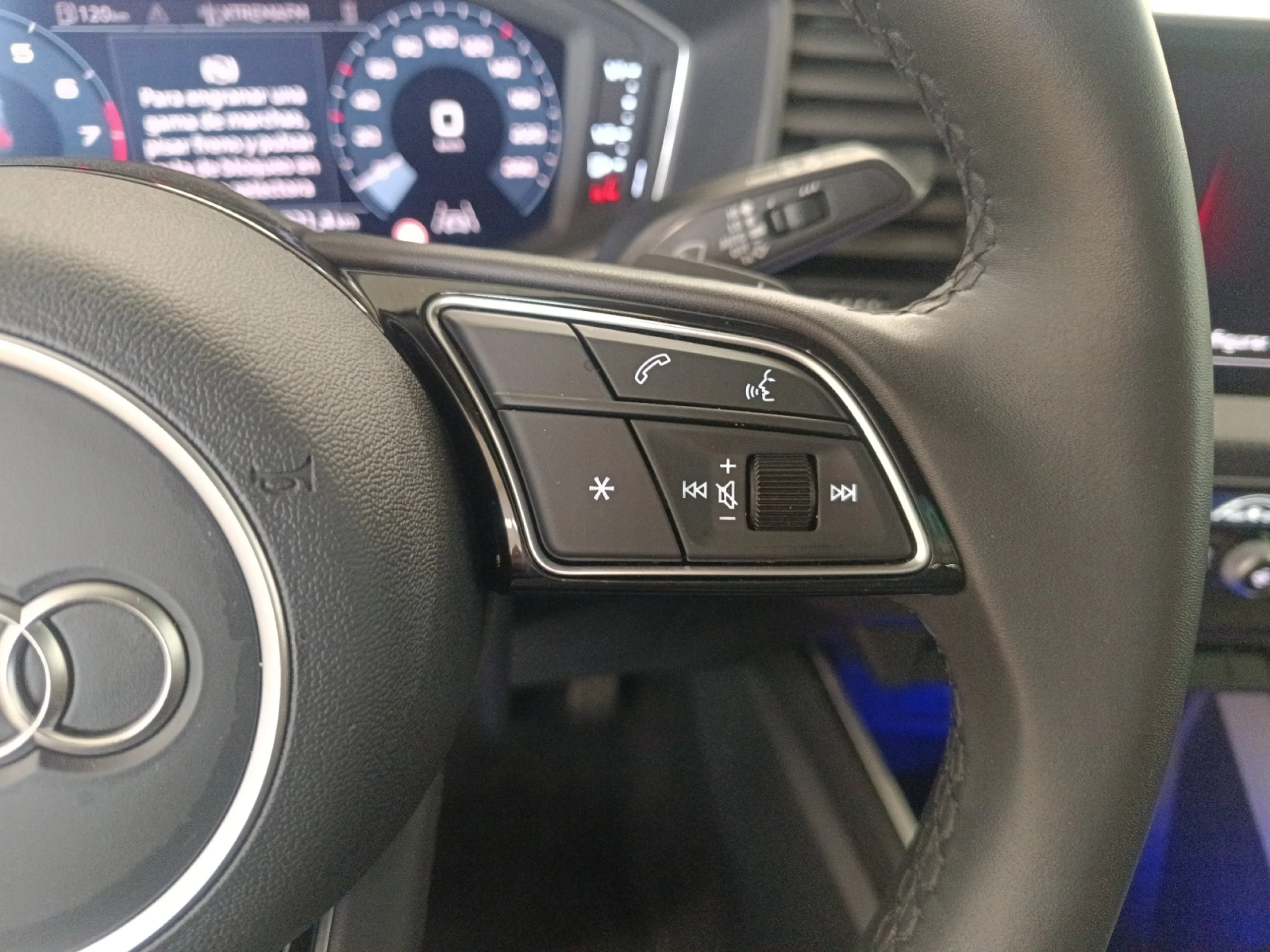 AUDI A1 SPORTBACK ADRENAL BLACK 30TFSI 85KW S TR - Foto 10