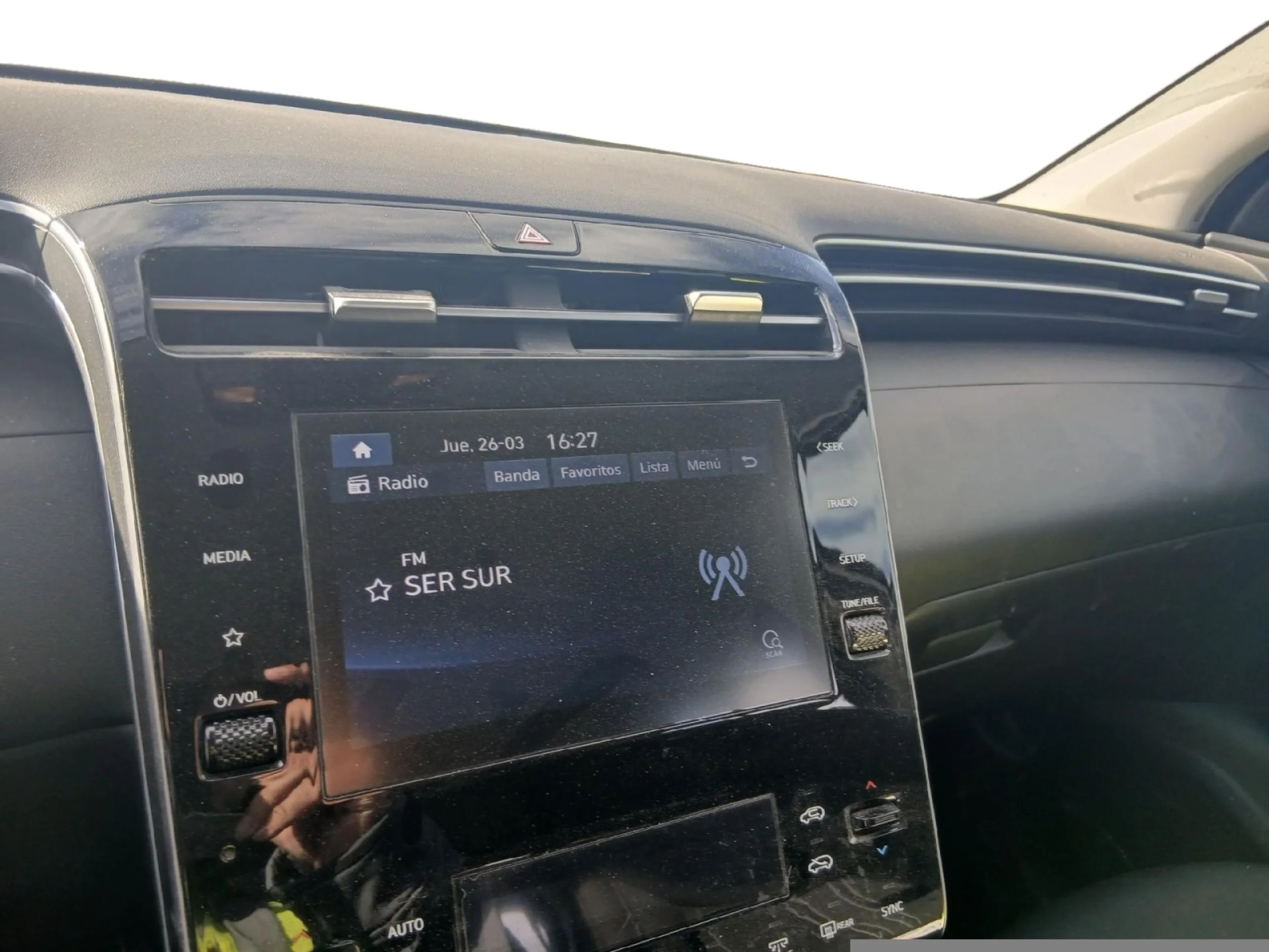 HYUNDAI TUCSON 1.6 CRDI 100KW (136CV) 48V MAXX DCT 4X4 - Foto 5