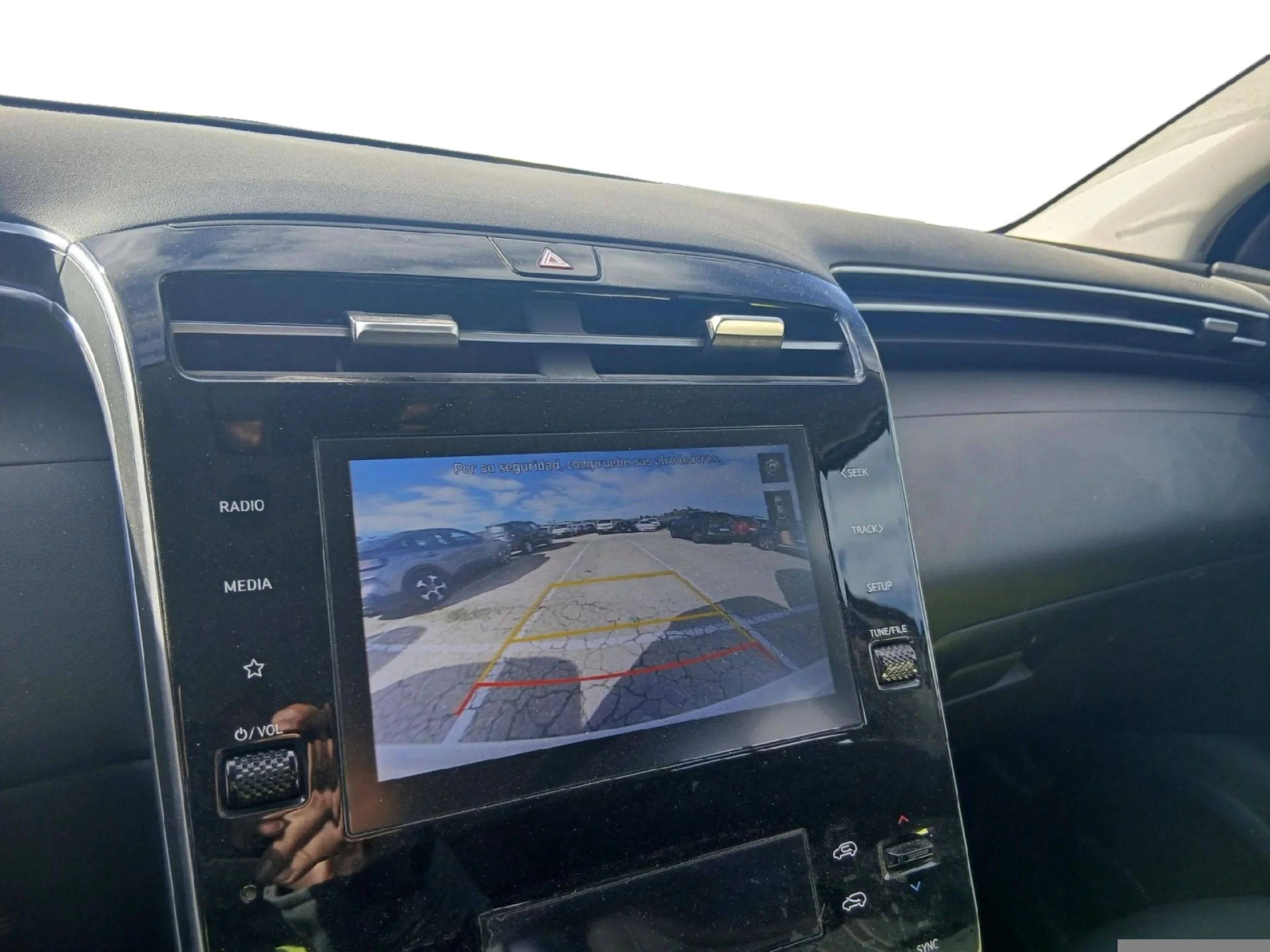 HYUNDAI TUCSON 1.6 CRDI 100KW (136CV) 48V MAXX DCT 4X4 - Foto 6