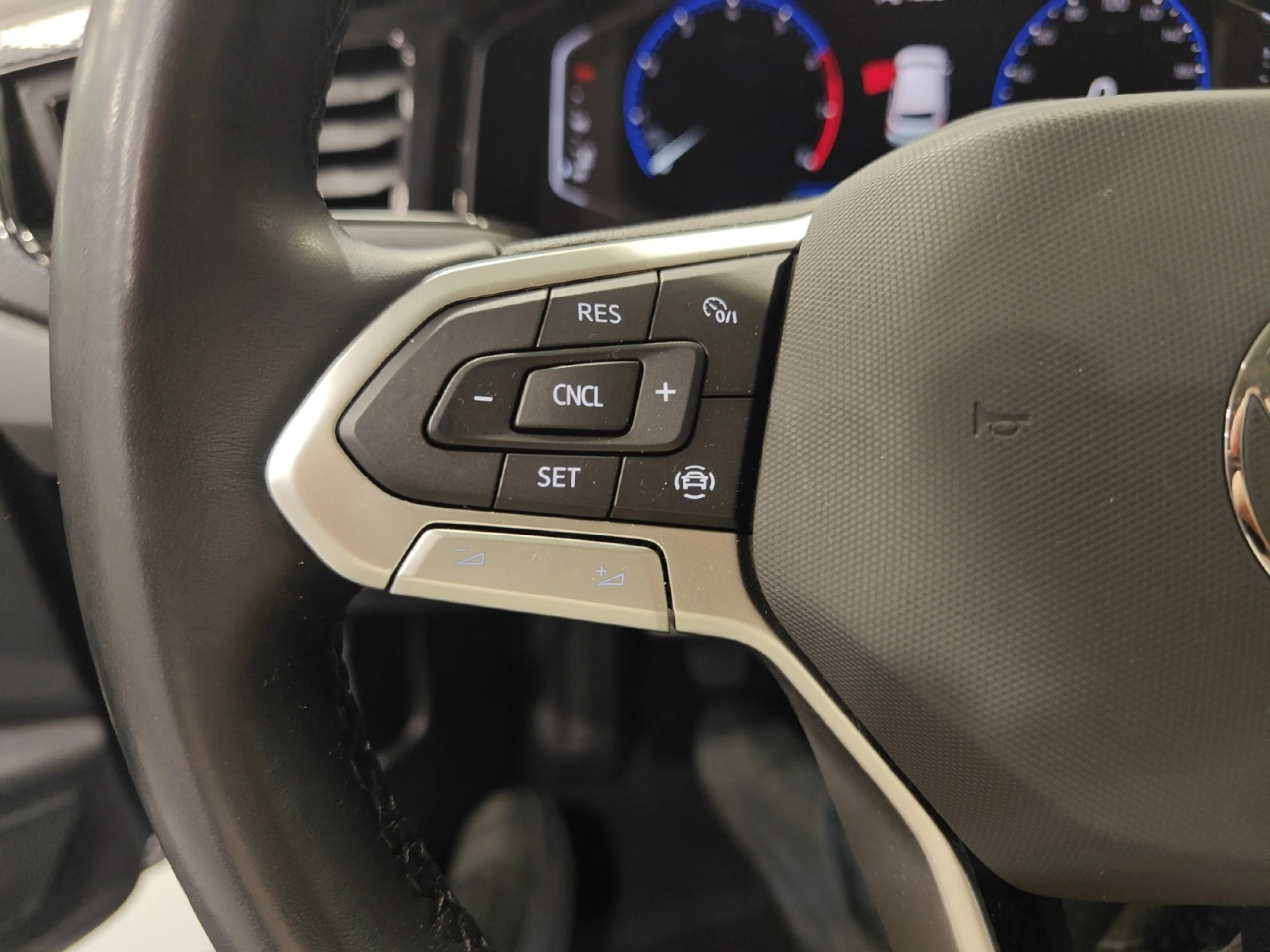 VOLKSWAGEN POLO LIFE 1.0 TSI 70KW (95CV) - Foto 11