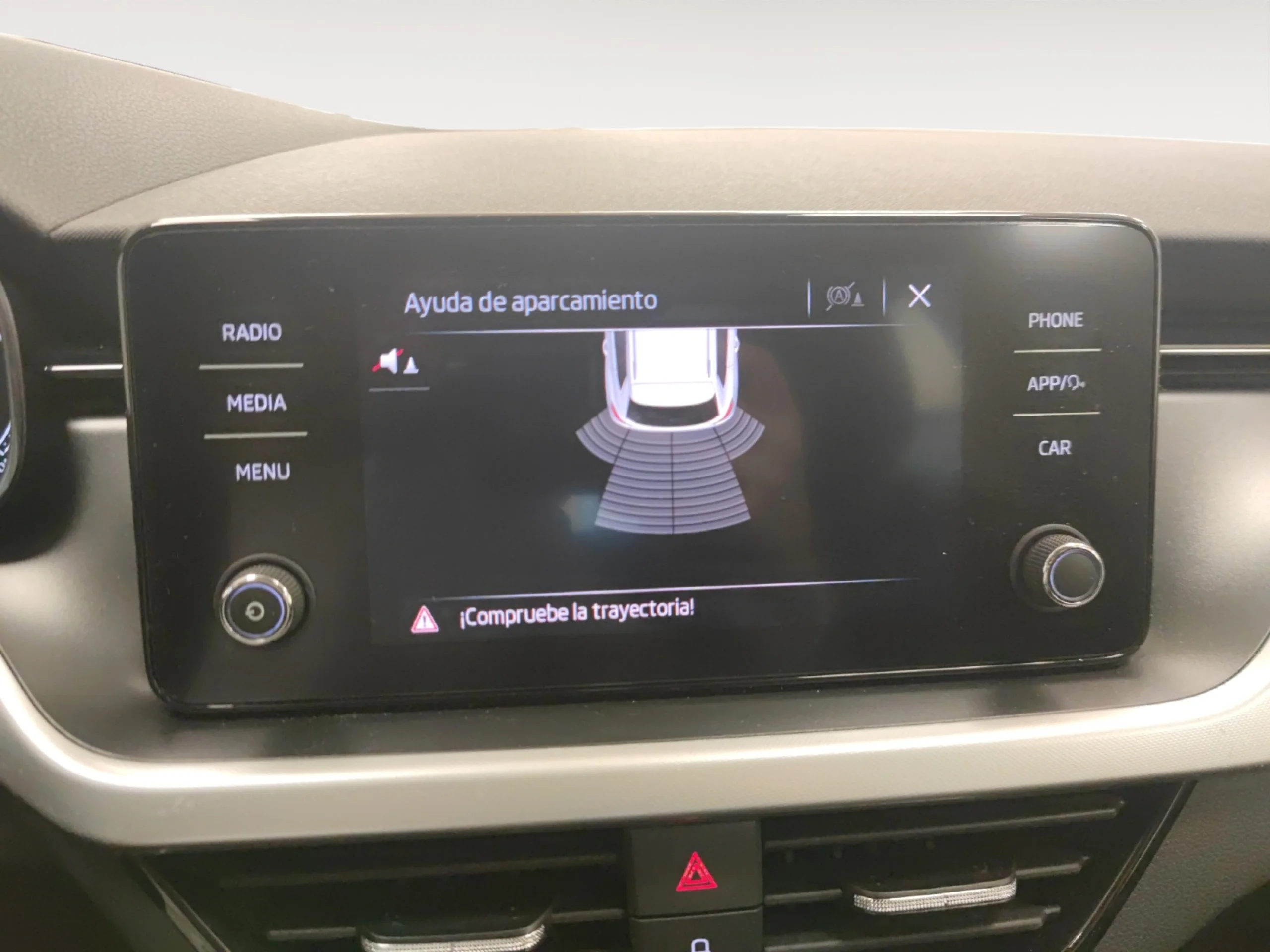 SKODA KAMIQ 1.0 TSI 81KW (110CV) AMBITION - Foto 14