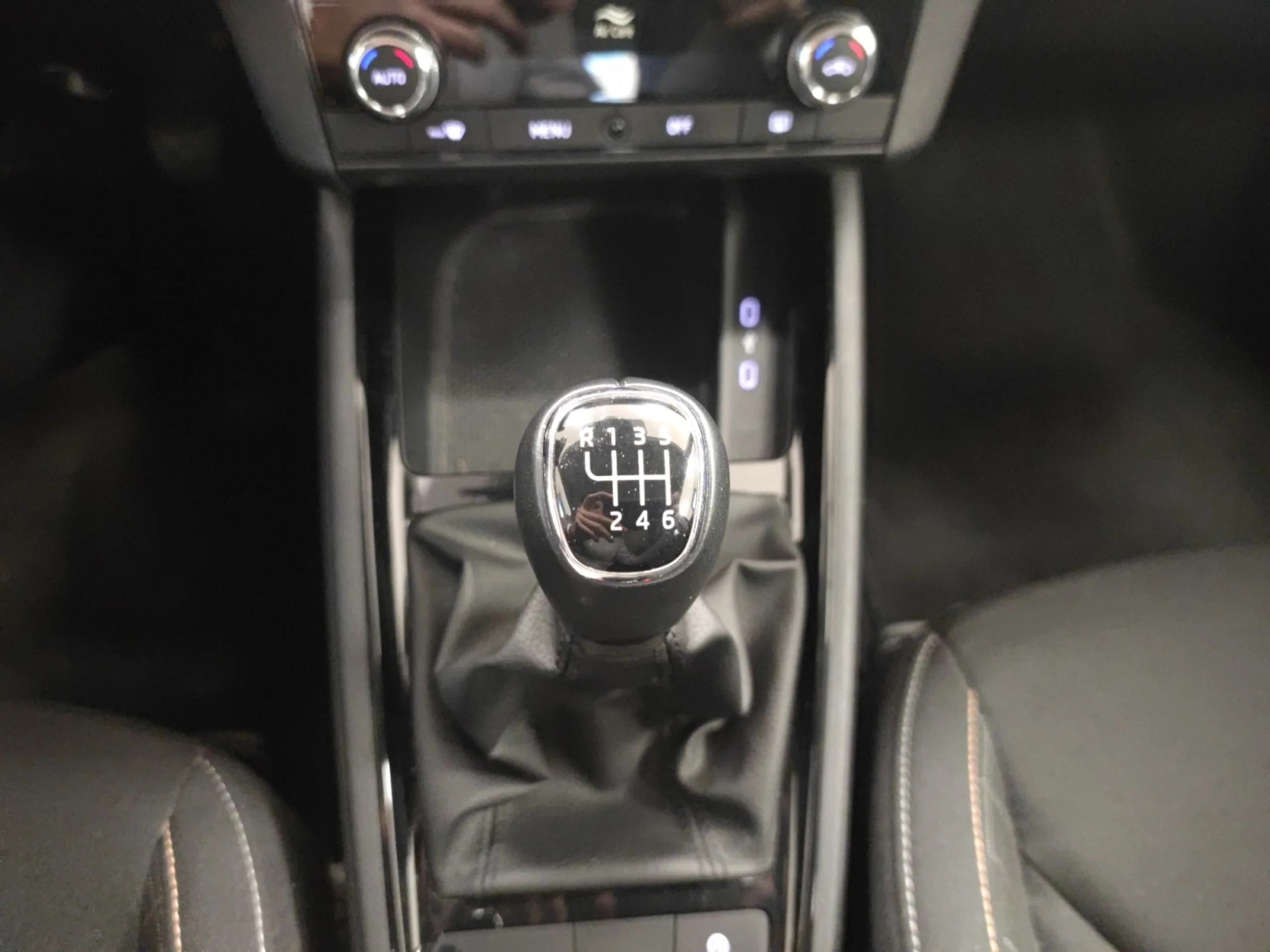 SKODA KAMIQ 1.0 TSI 81KW (110CV) AMBITION - Foto 15