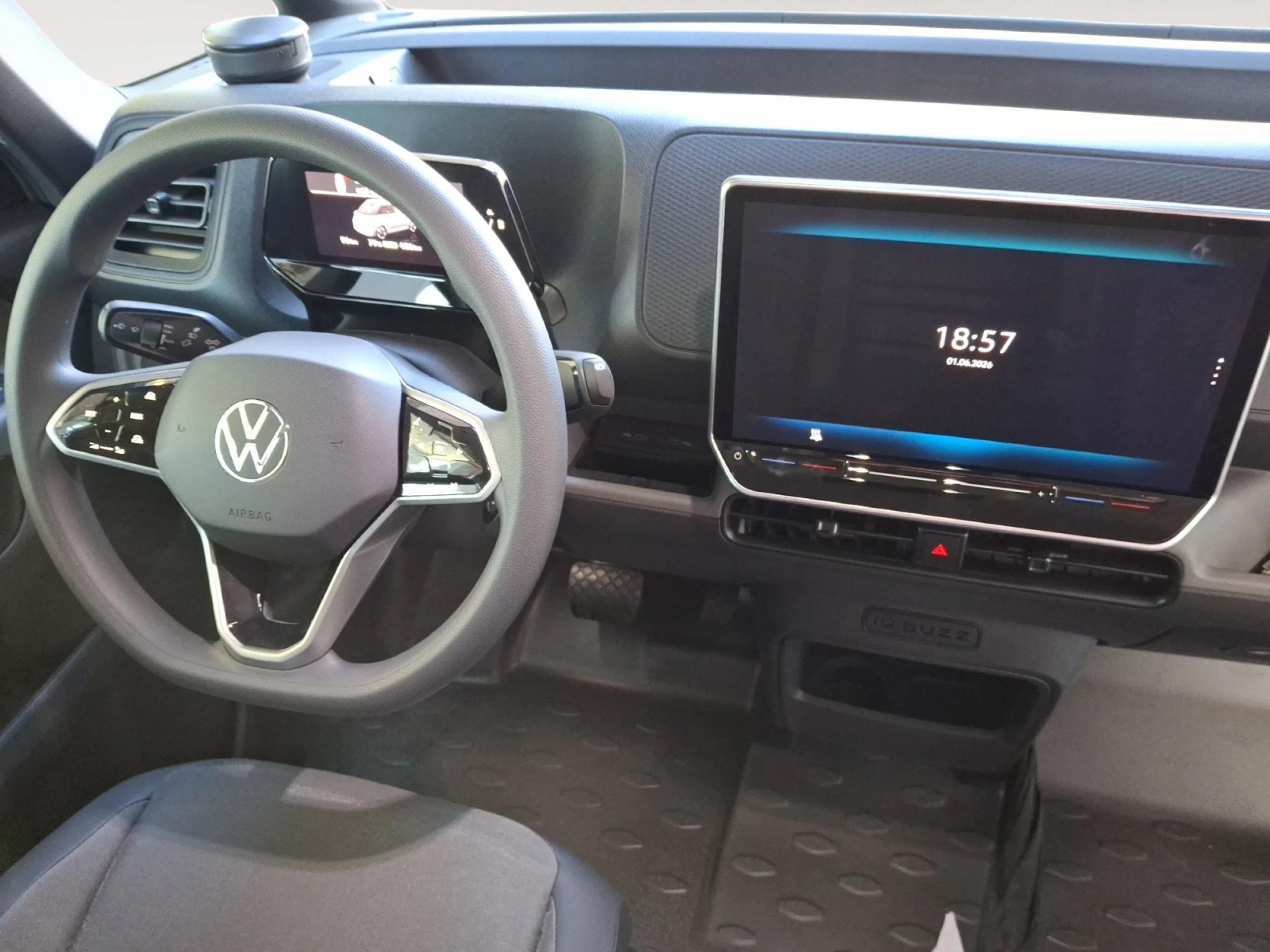 VW COMERCIALES ID. BUZZ ID. BUZZ  CARGO  BATALLA CORTA  210 KW (286 CV) 79 KWH AUT 1 VEL. - Foto 4