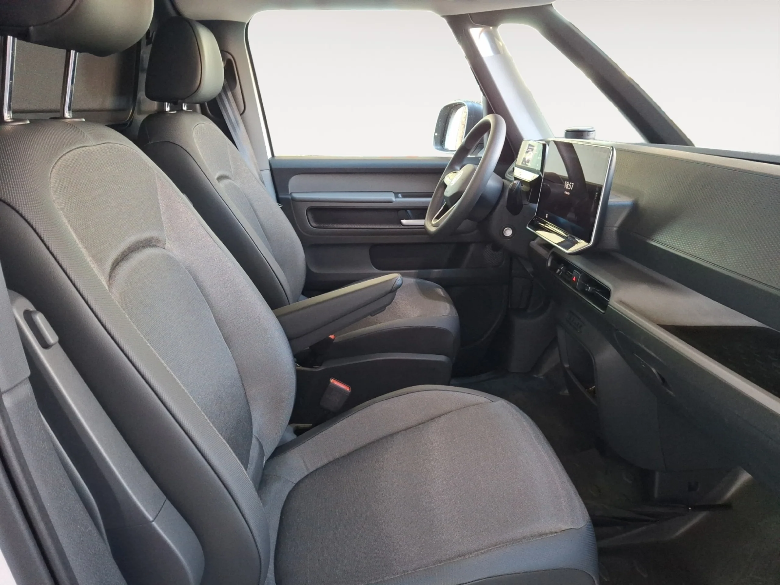 VW COMERCIALES ID. BUZZ ID. BUZZ  CARGO  BATALLA CORTA  210 KW (286 CV) 79 KWH AUT 1 VEL. - Foto 5