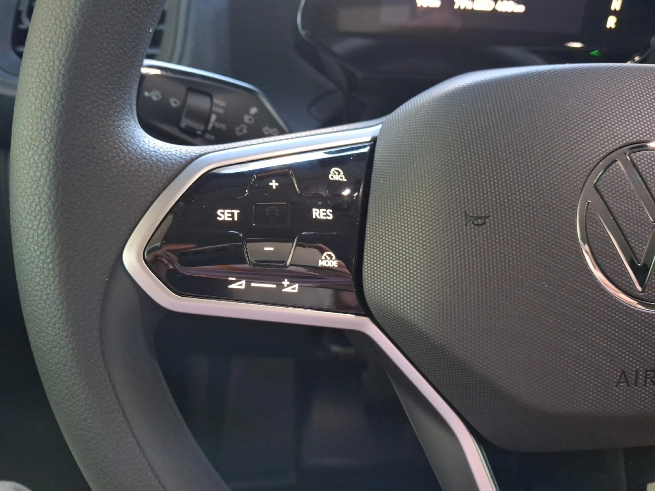 VW COMERCIALES ID. BUZZ ID. BUZZ  CARGO  BATALLA CORTA  210 KW (286 CV) 79 KWH AUT 1 VEL. - Foto 10