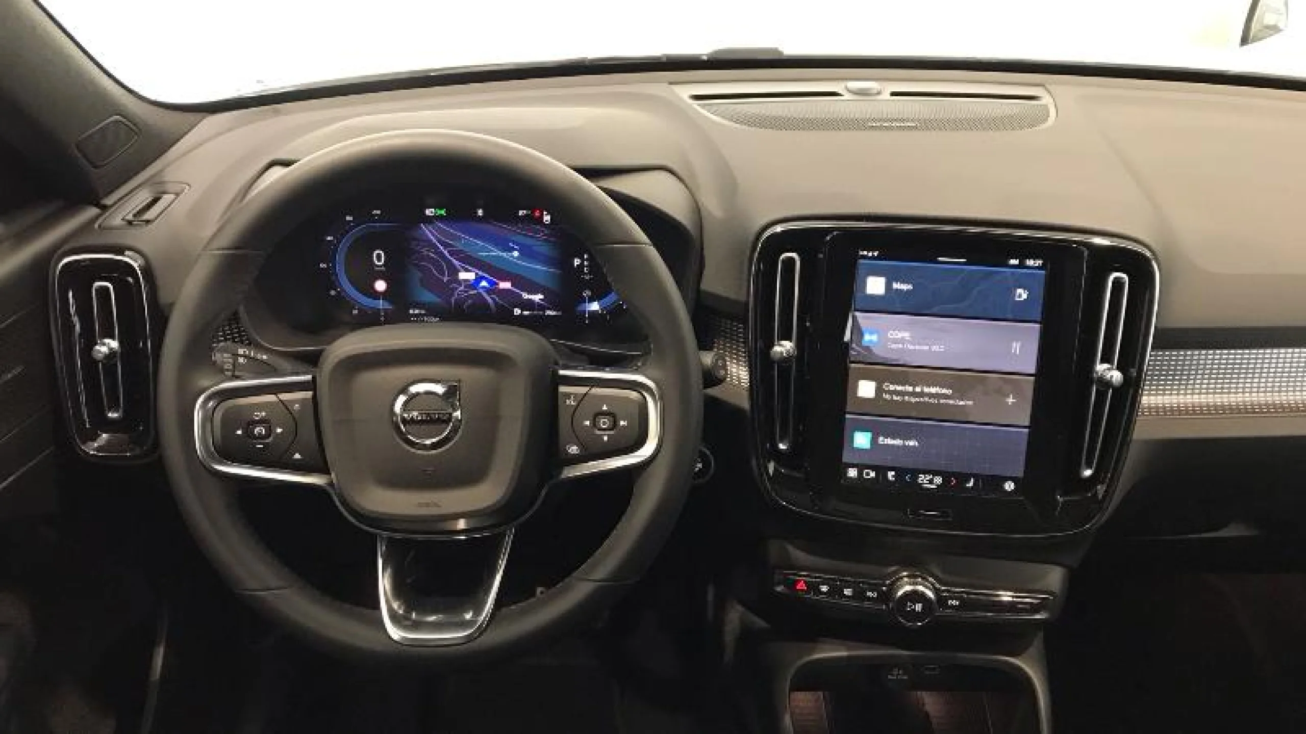 VOLVO XC40 2.0 B3 G PLUS DARK AUTO - Foto 12