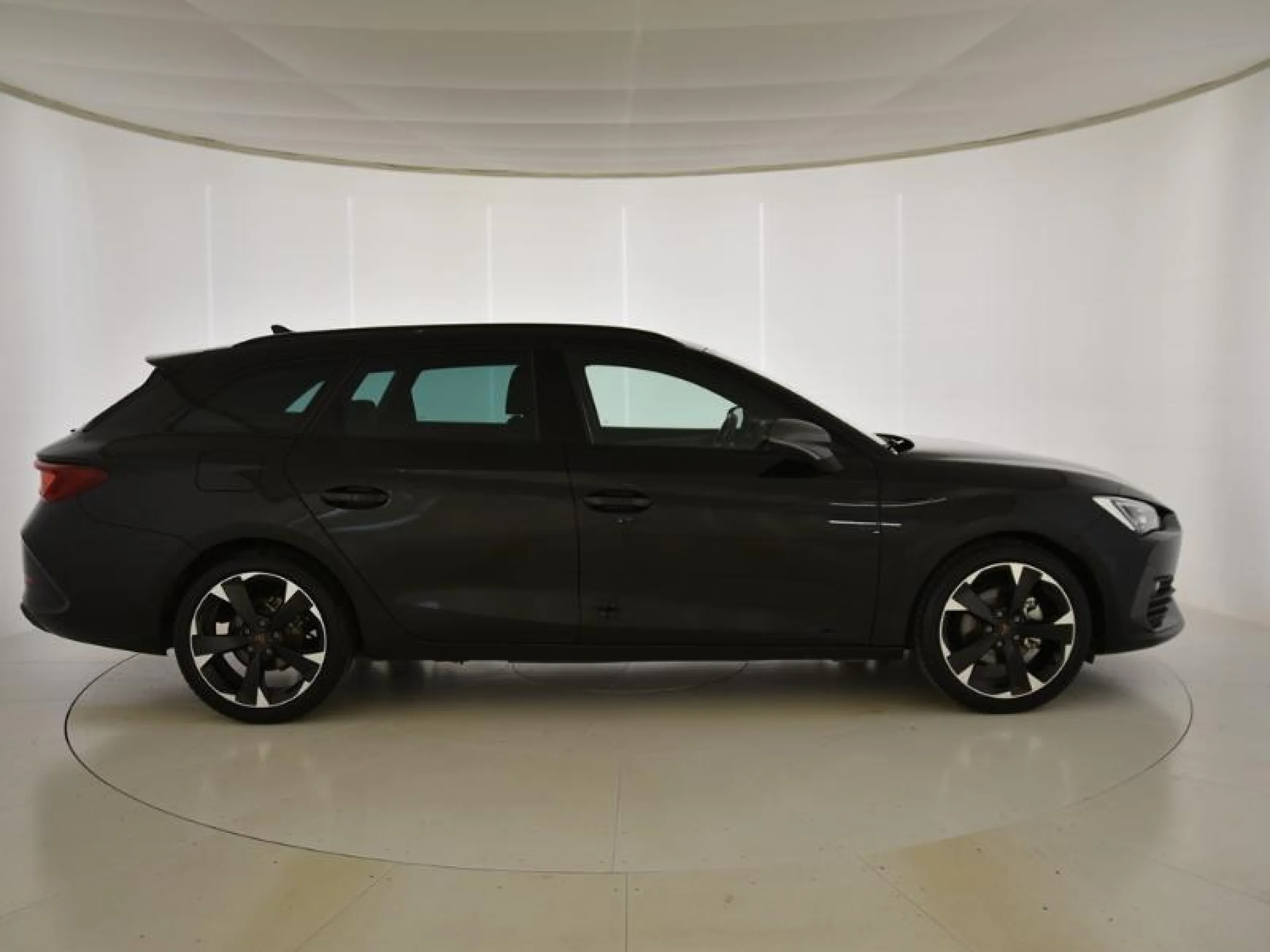 CUPRA LEON SP 1.5 ETSI 110KW (150CV) DSG - Foto 3