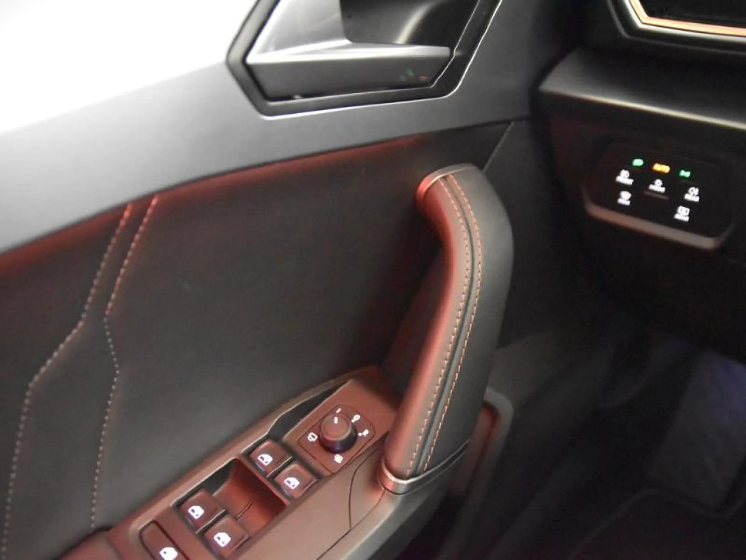 CUPRA LEON SP 1.5 ETSI 110KW (150CV) DSG - Foto 16