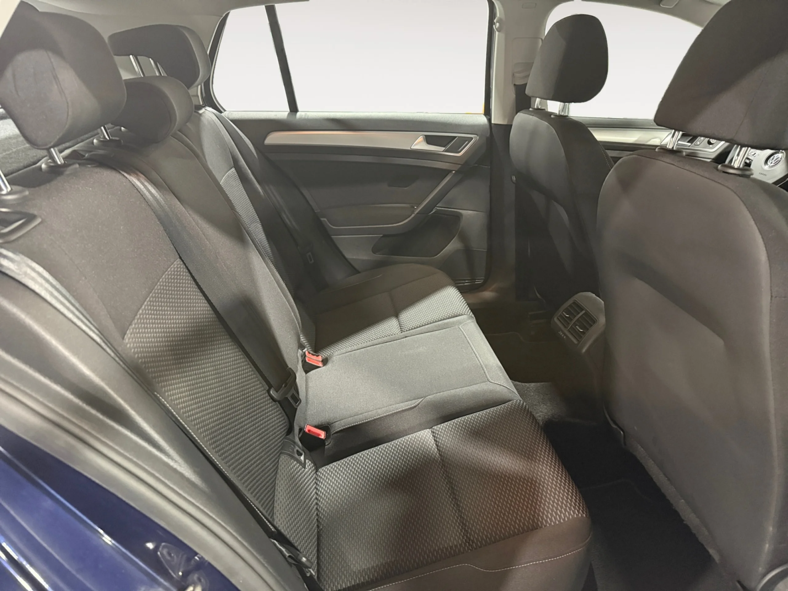 VOLKSWAGEN GOLF LAST EDITION 1.6 TDI 85KW (115CV) - Foto 6