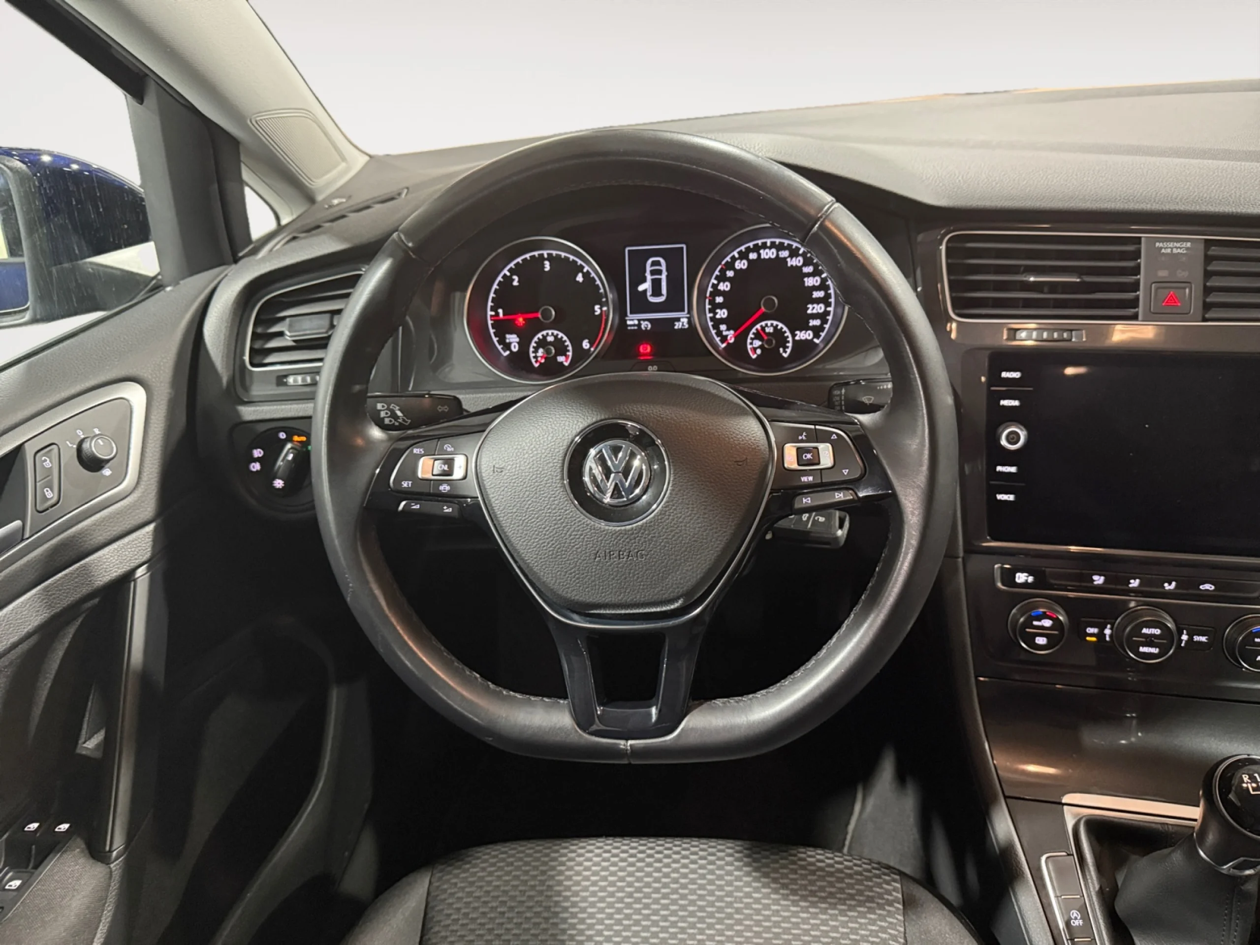 VOLKSWAGEN GOLF LAST EDITION 1.6 TDI 85KW (115CV) - Foto 11