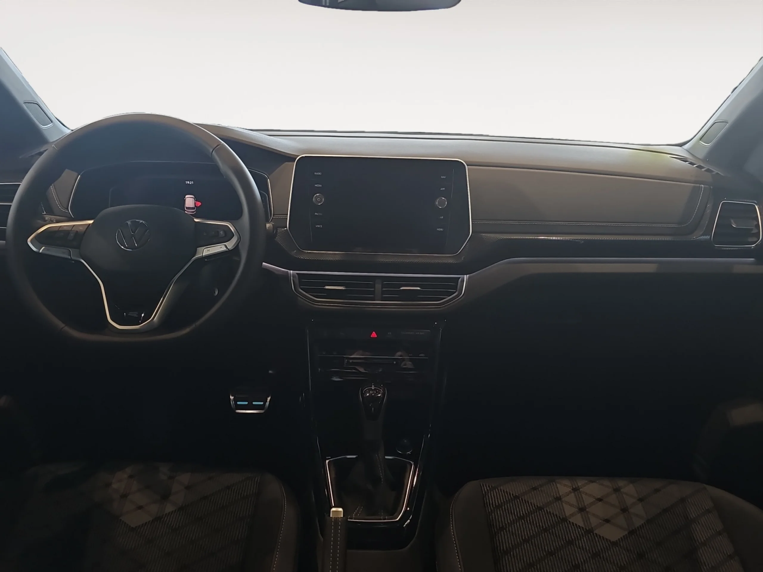 VOLKSWAGEN T CROSS R LINE 1.0 TSI 85KW (115CV) DSG - Foto 4