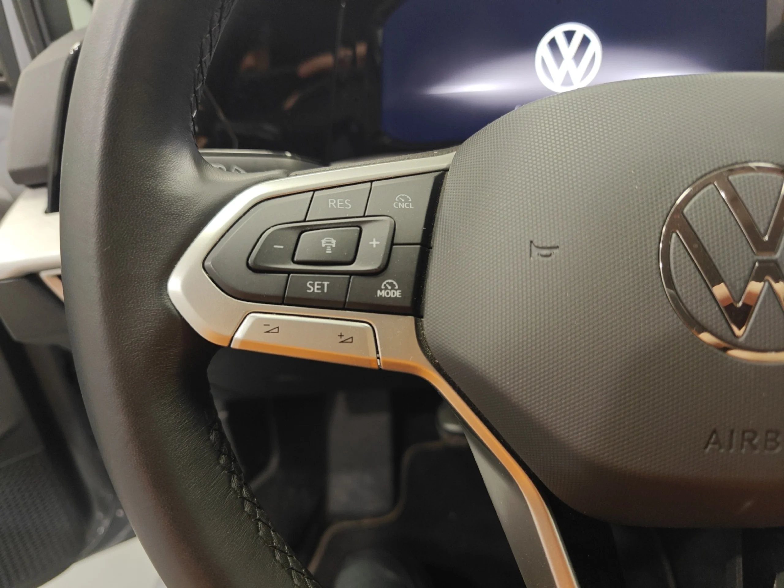 VOLKSWAGEN GOLF ··MÁS·· 1.5 TSI 85KW (115CV) - Foto 11