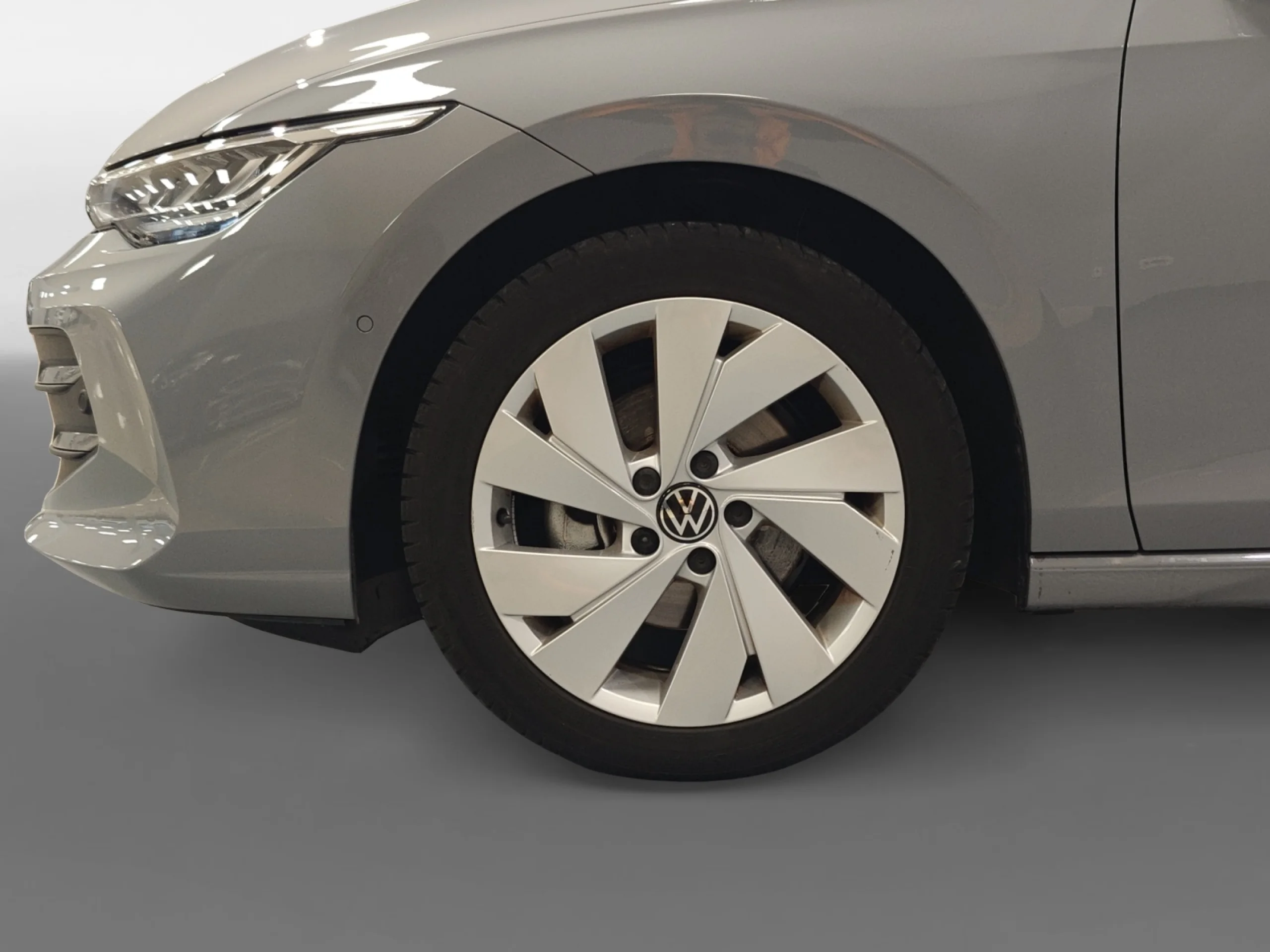 VOLKSWAGEN GOLF ··MÁS·· 1.5 TSI 85KW (115CV) - Foto 8