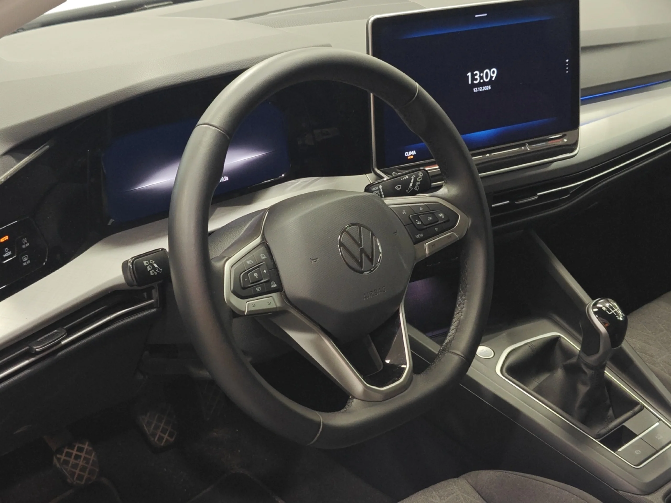 VOLKSWAGEN GOLF ··MÁS·· 1.5 TSI 85KW (115CV) - Foto 9