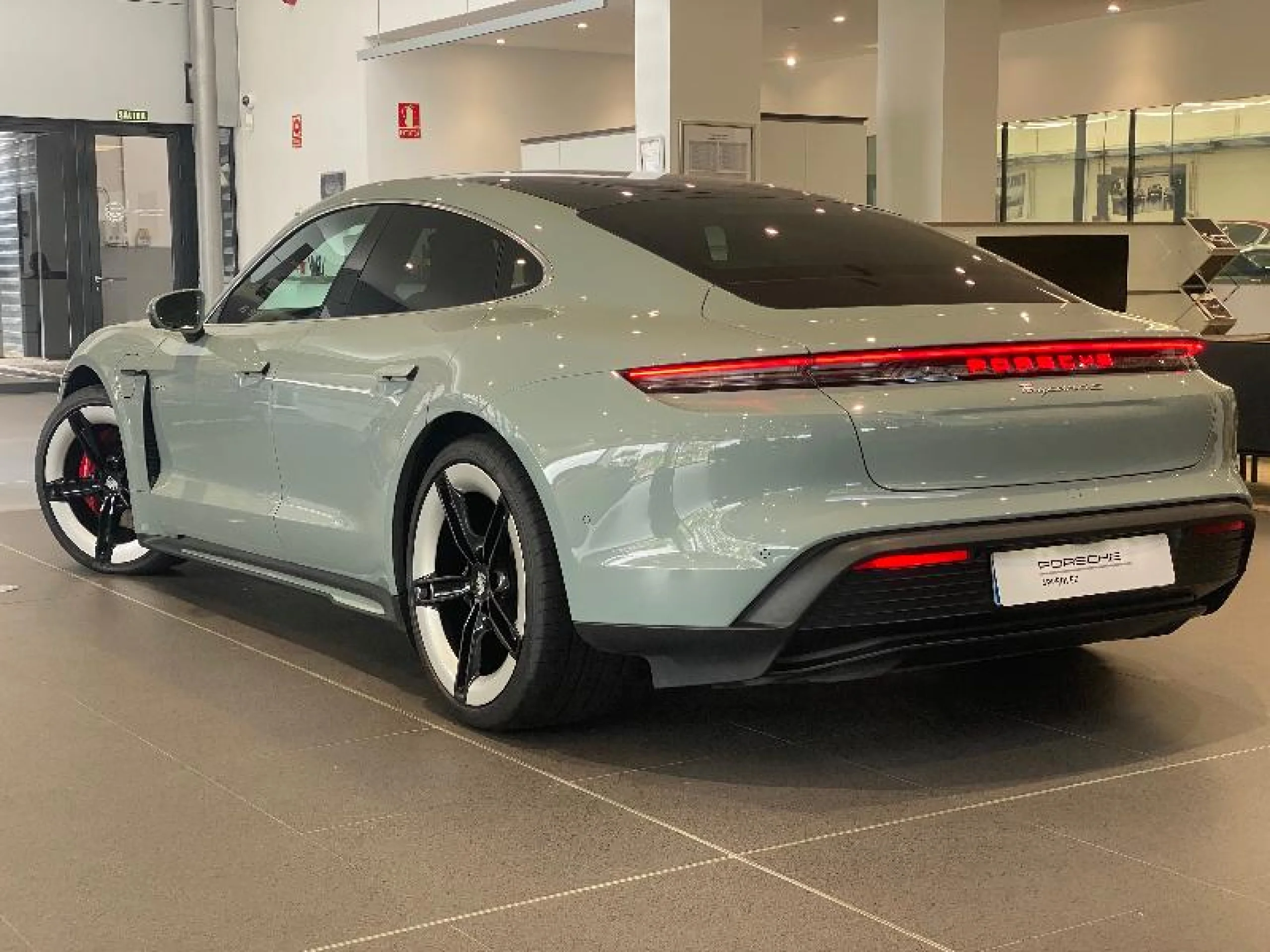 PORSCHE TAYCAN 4S - Foto 3