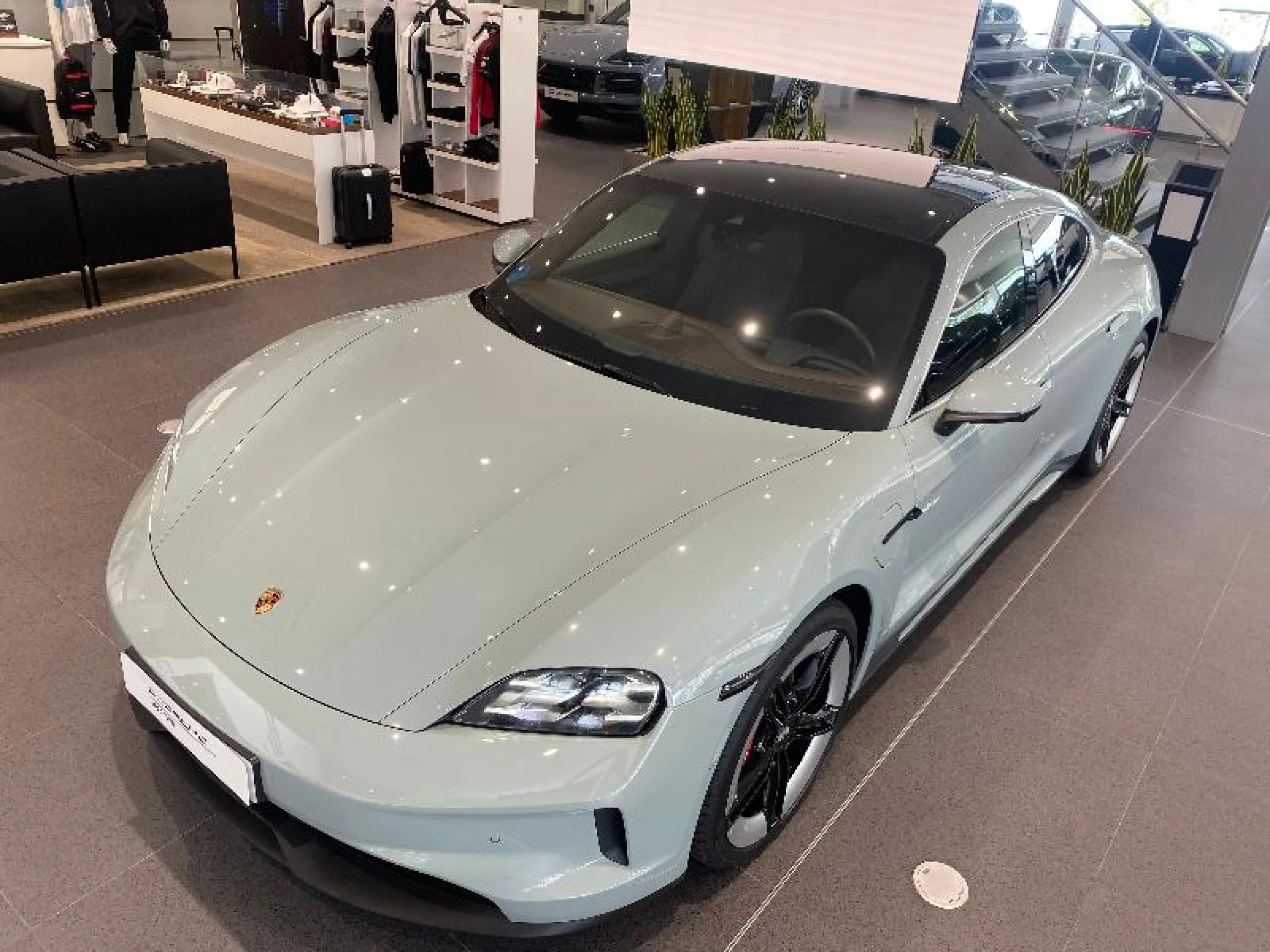 PORSCHE TAYCAN 4S - Foto 9