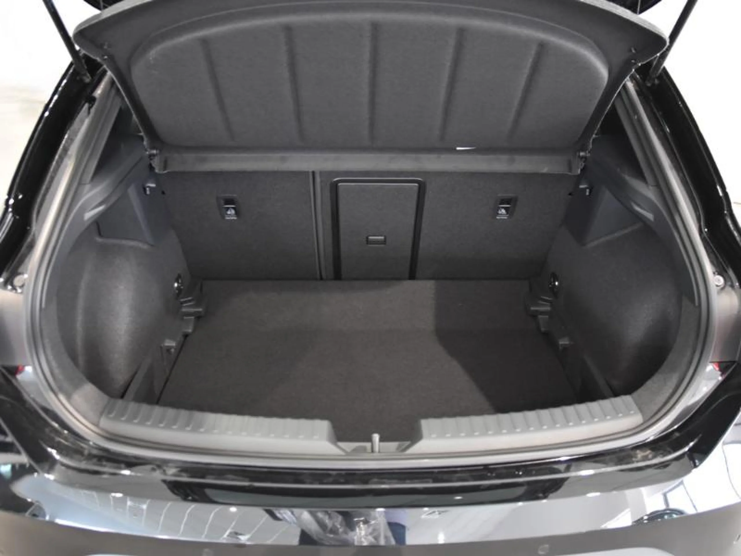 CUPRA LEON 1.5 ETSI 110KW (150CV) DSG - Foto 8