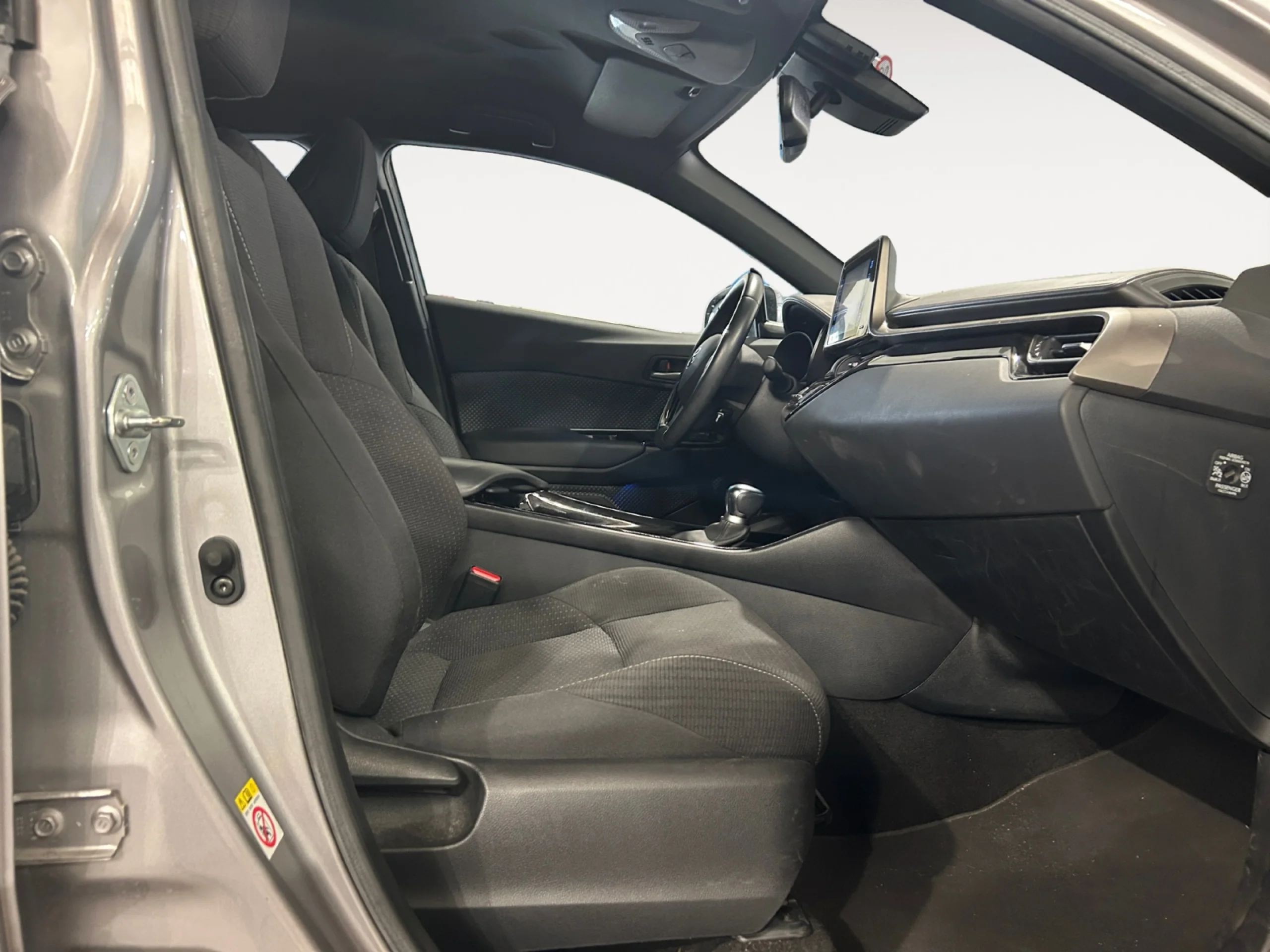 TOYOTA C HR 1.8 125H ADVANCE - Foto 5