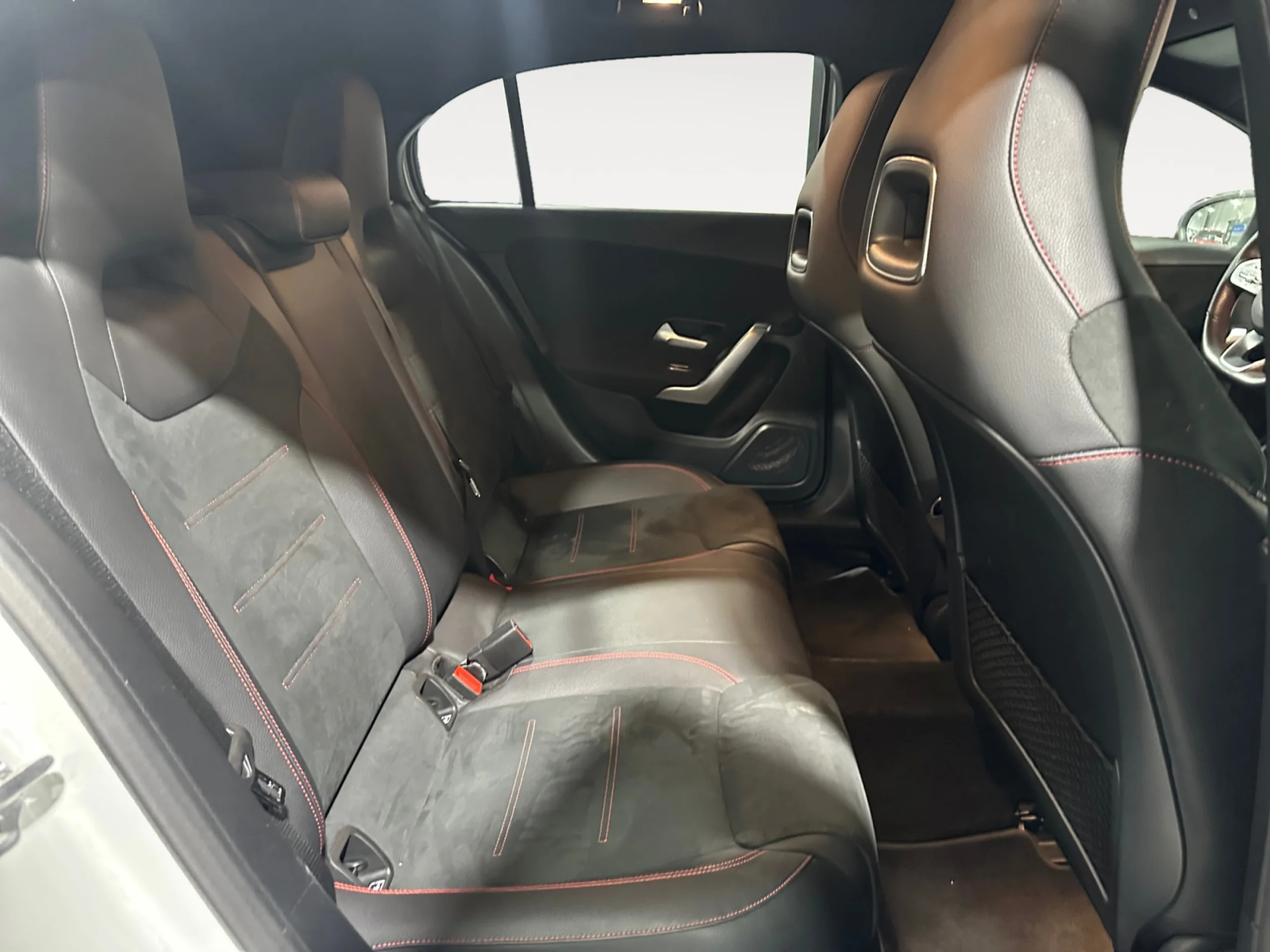 MERCEDES-BENZ CLASE A A 180 - Foto 6