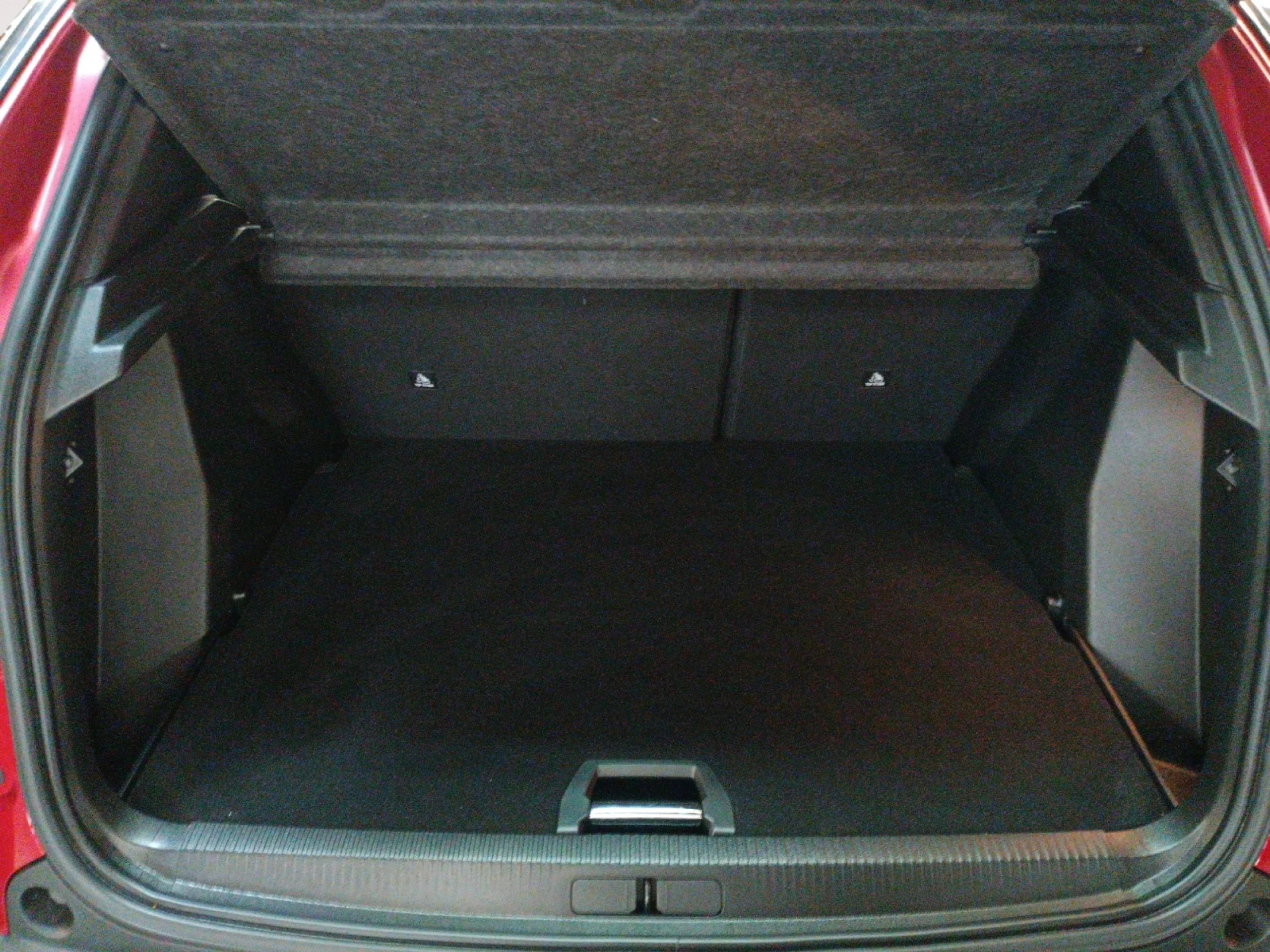 PEUGEOT 2008 ALLURE PACK PURETECH 130 S&S BVM6 - Foto 8