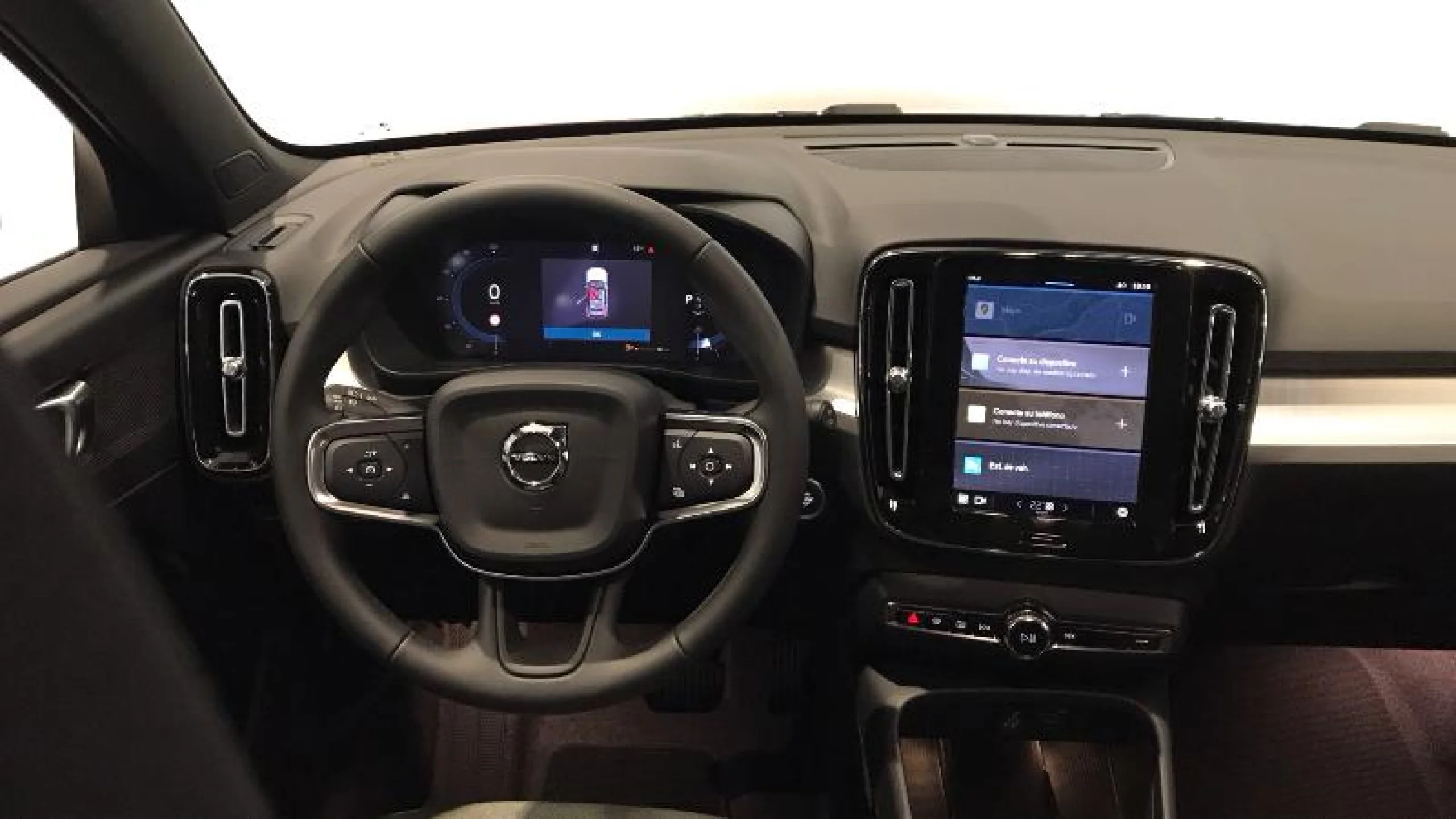 VOLVO XC40 2.0 B3 G CORE AUTO - Foto 12
