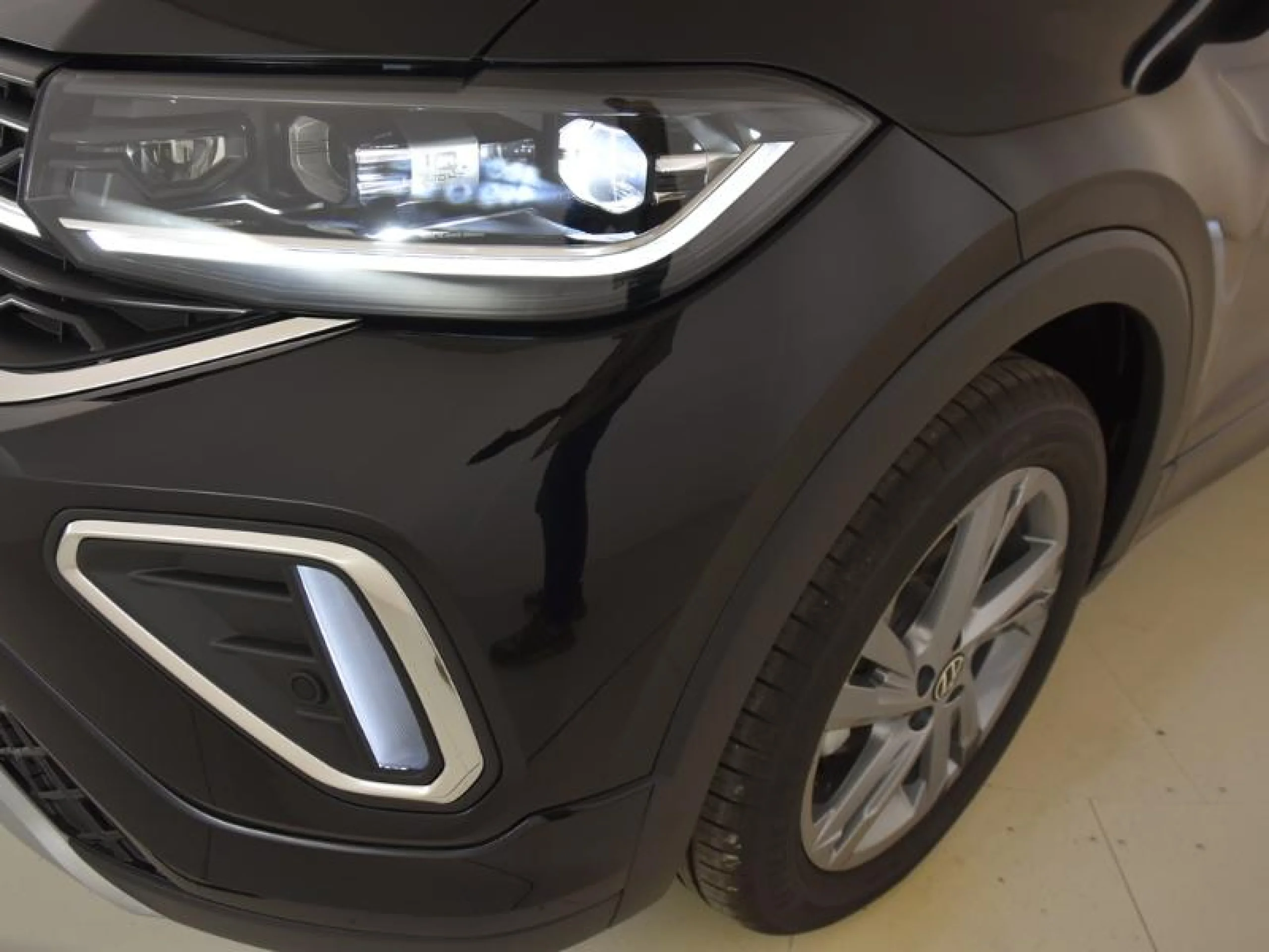 VOLKSWAGEN T CROSS T CROSS R LINE 1.0 TSI 85 KW (115 CV)  6 VEL. - Foto 18