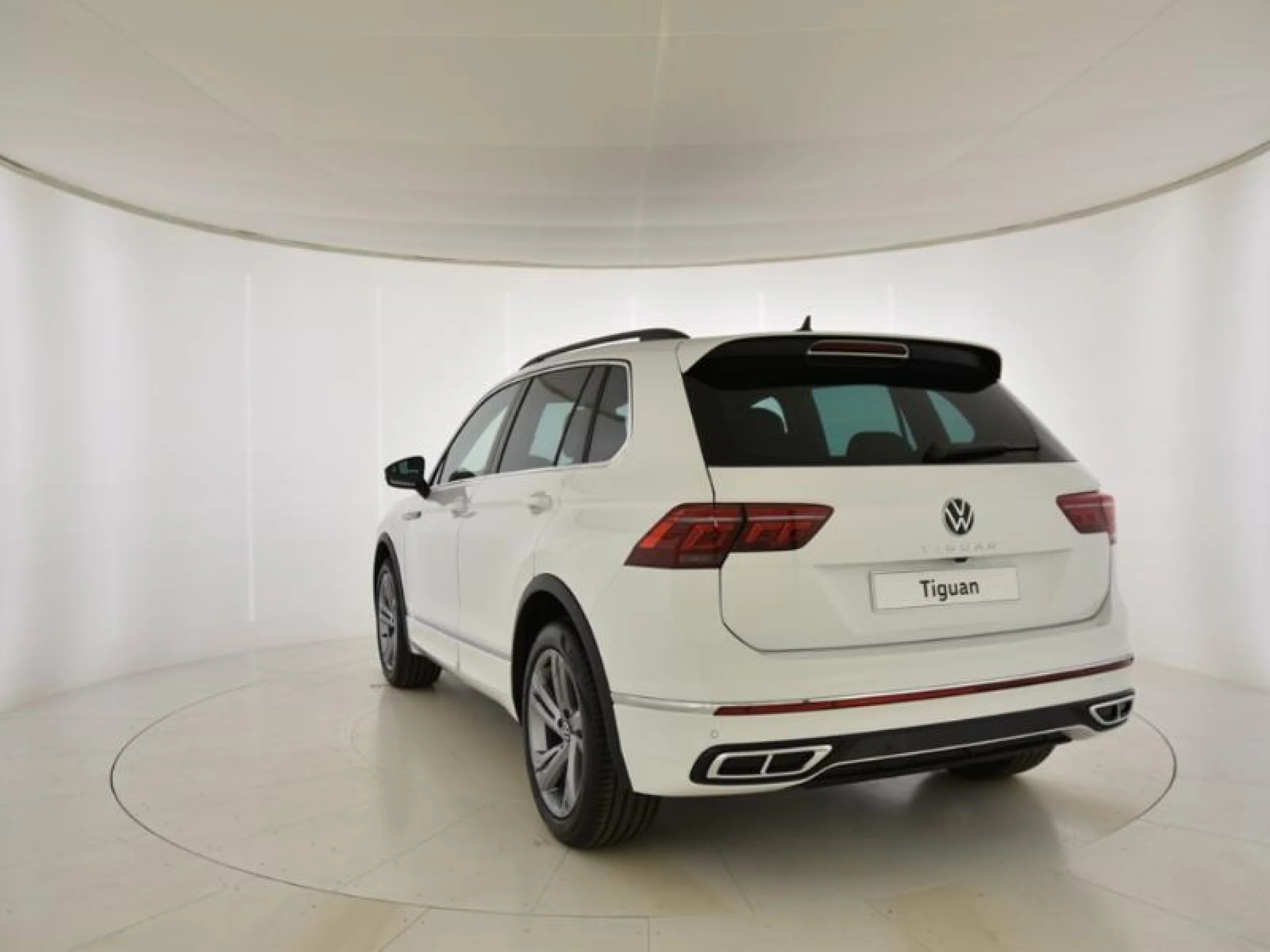 VOLKSWAGEN TIGUAN R LINE 2.0 TDI 110KW (150CV) - Foto 2