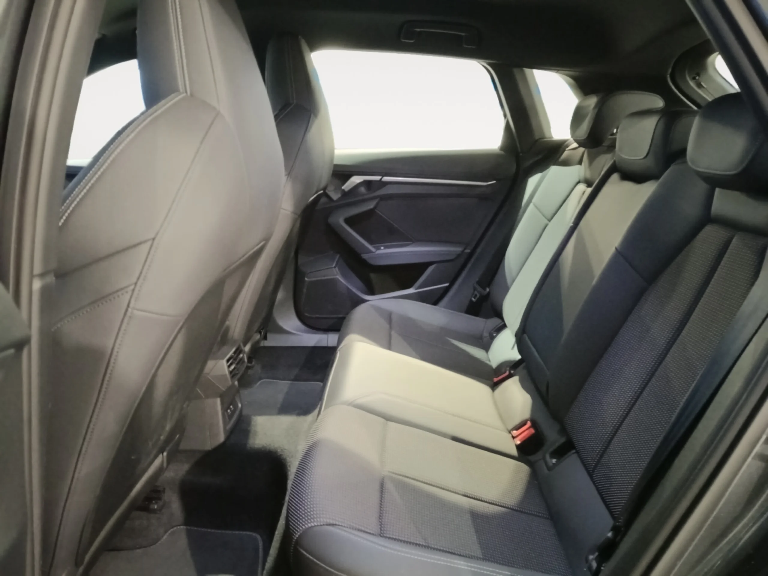 AUDI A3 SPORTBACK GENUINE 35 TDI 110KW S TRONIC - Foto 6