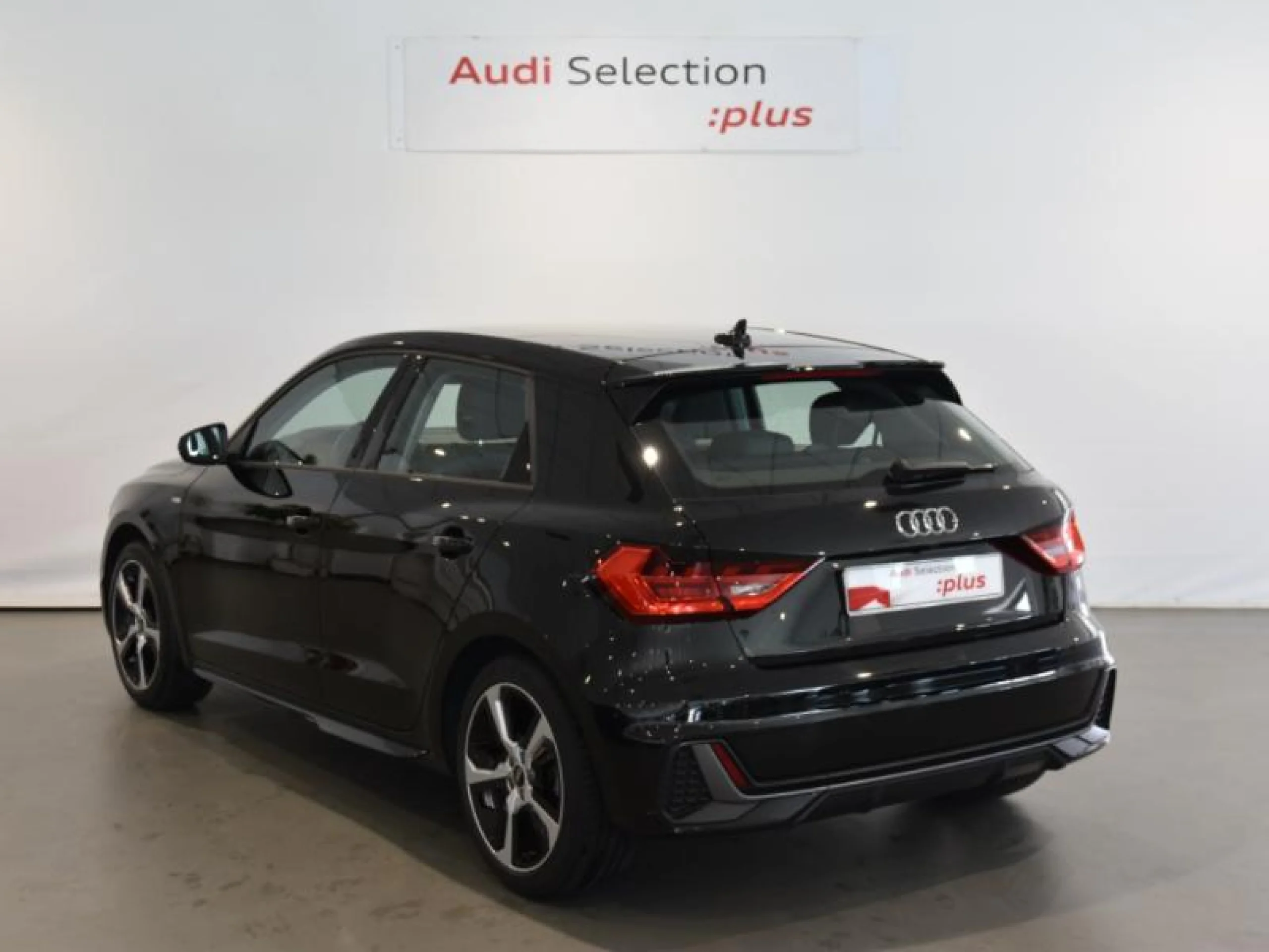 AUDI A1 SPORTBACK ADRENALIN 30 TFSI 81KW (110CV) - Foto 2