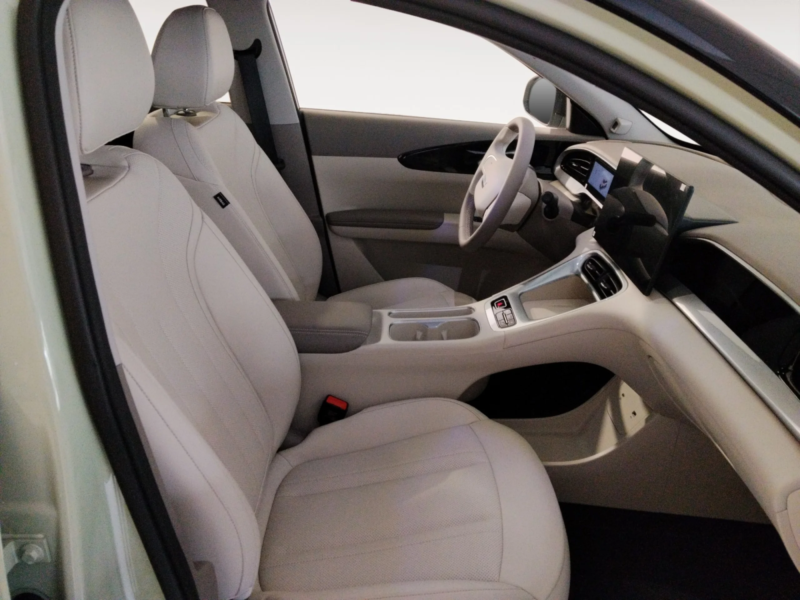 GEELY E2 MAX+ - Foto 5