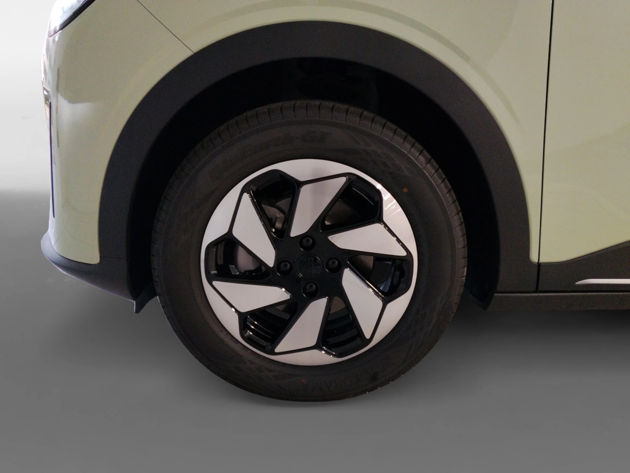 GEELY E2 MAX+ - Foto 9