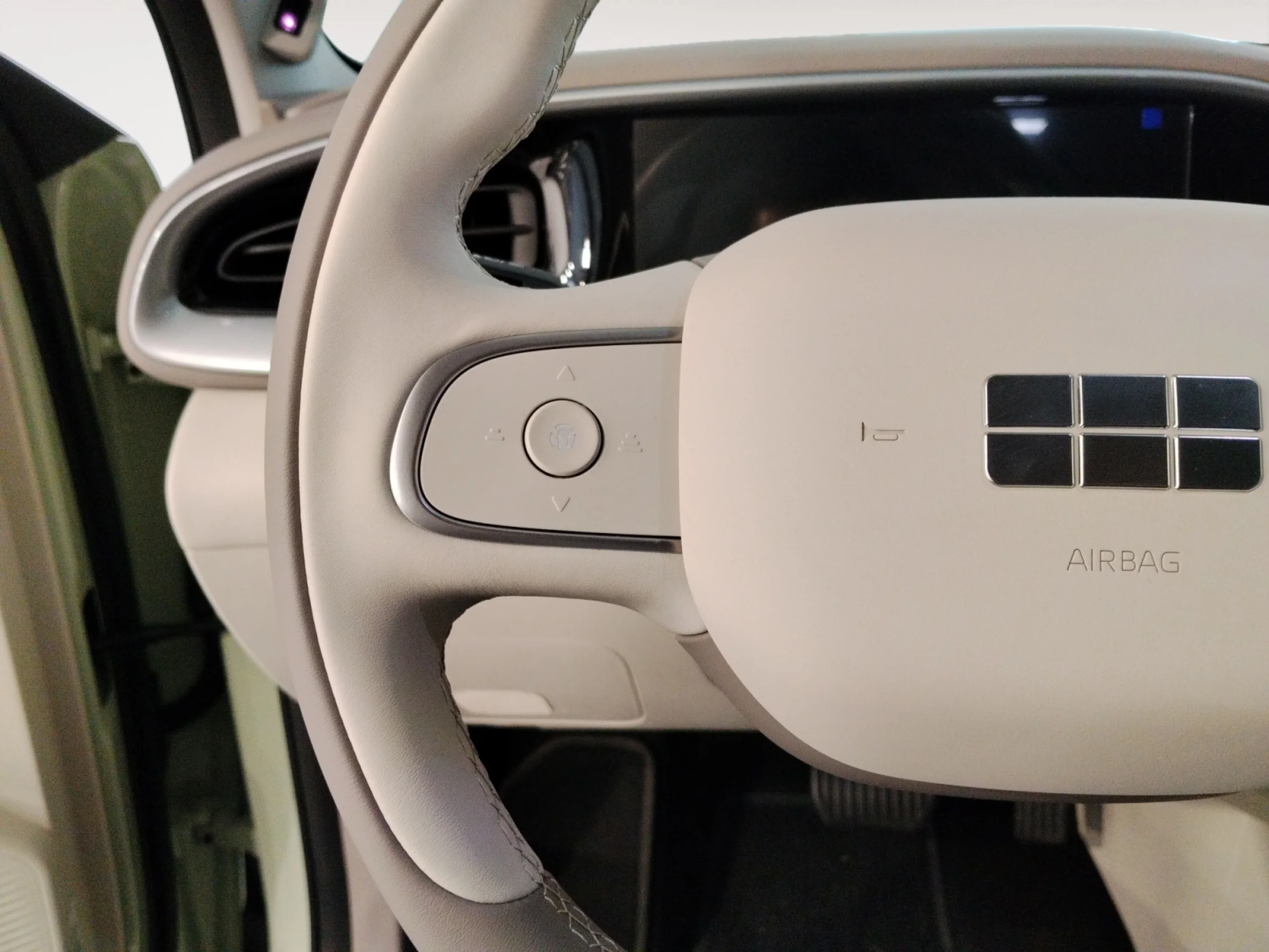 GEELY E2 MAX+ - Foto 12