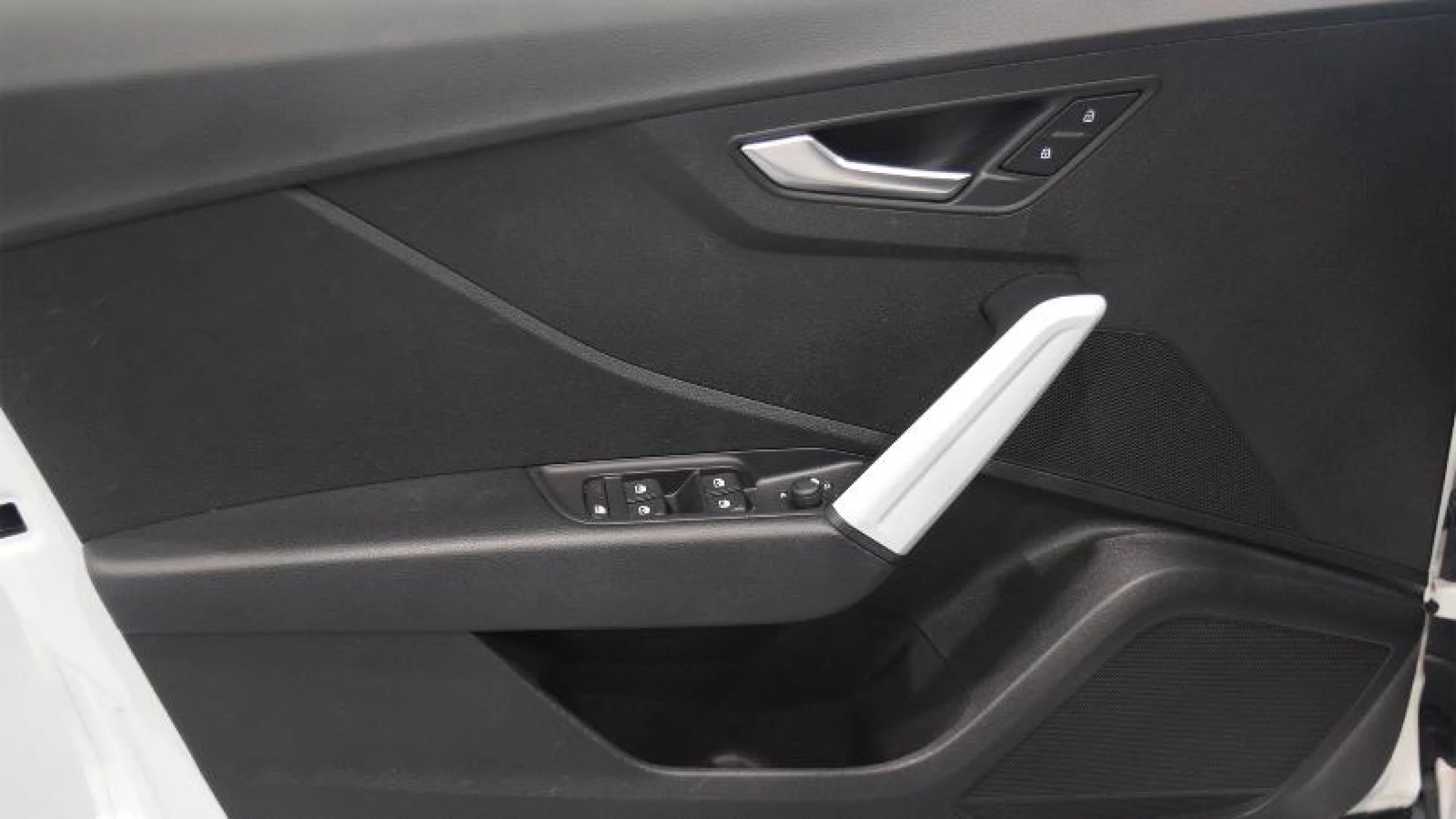 AUDI Q2 DESIGN 30 TFSI 85KW (116CV) - Foto 14