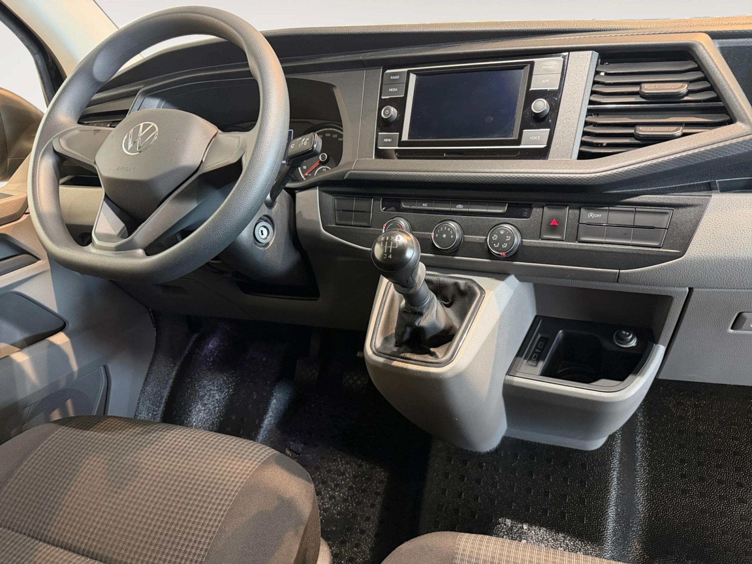 VOLKSWAGEN TRANSPORTER TRANSPORTER FURGON 2.0 TDI BMT LARGA 81KW - Foto 4