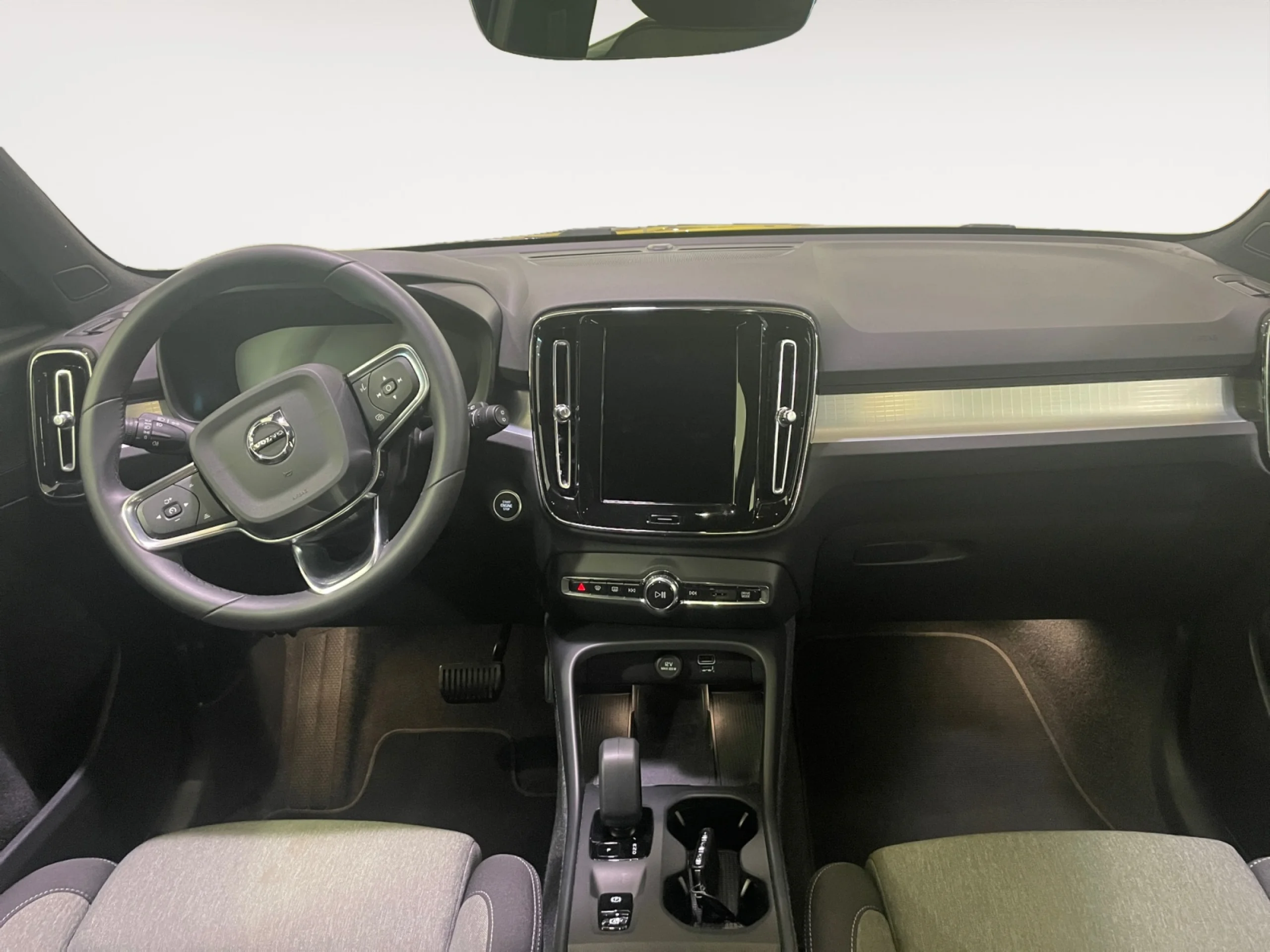 VOLVO XC40 1.5 T2 CORE AUTO - Foto 4