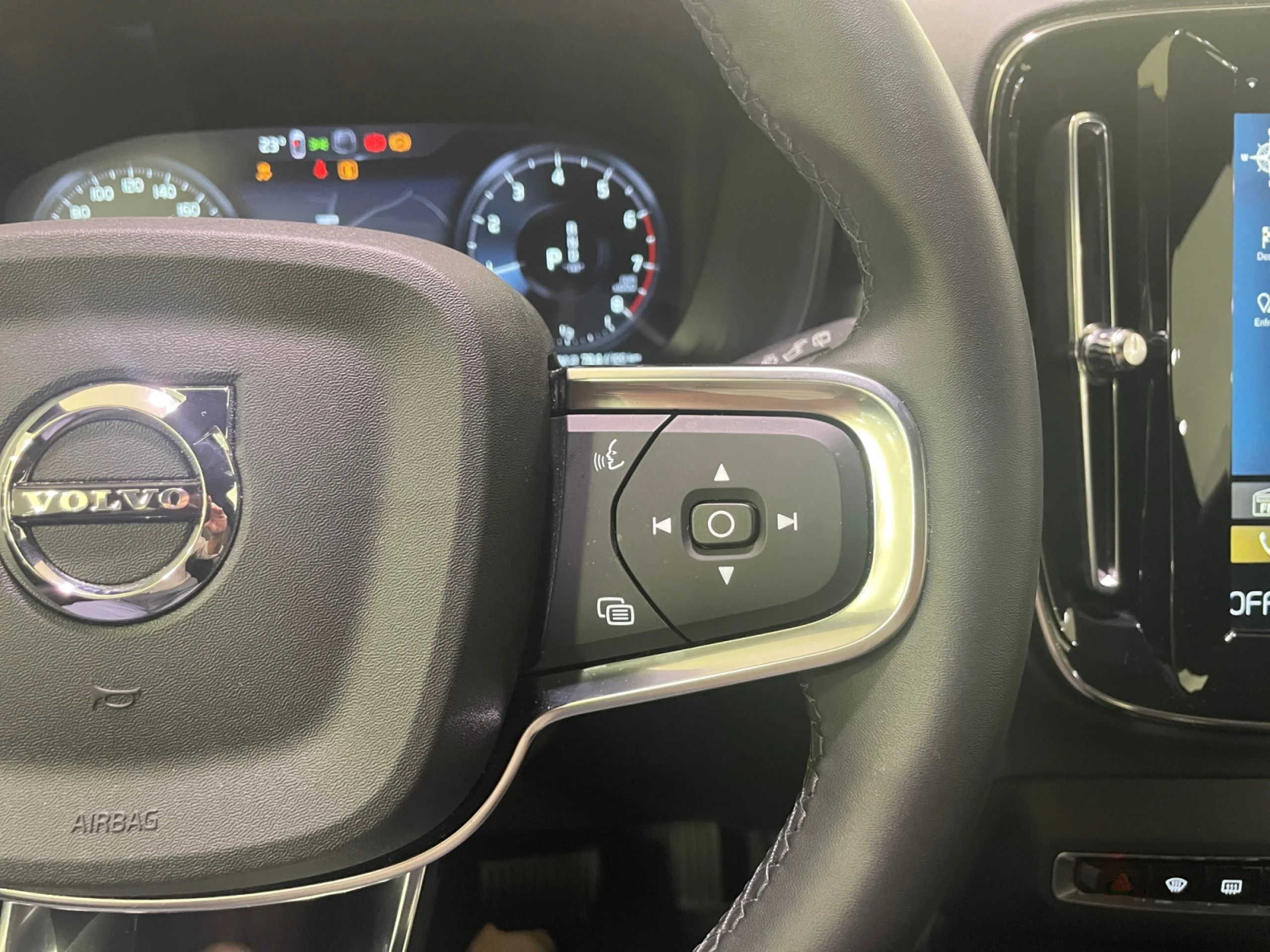 VOLVO XC40 1.5 T2 CORE AUTO - Foto 13