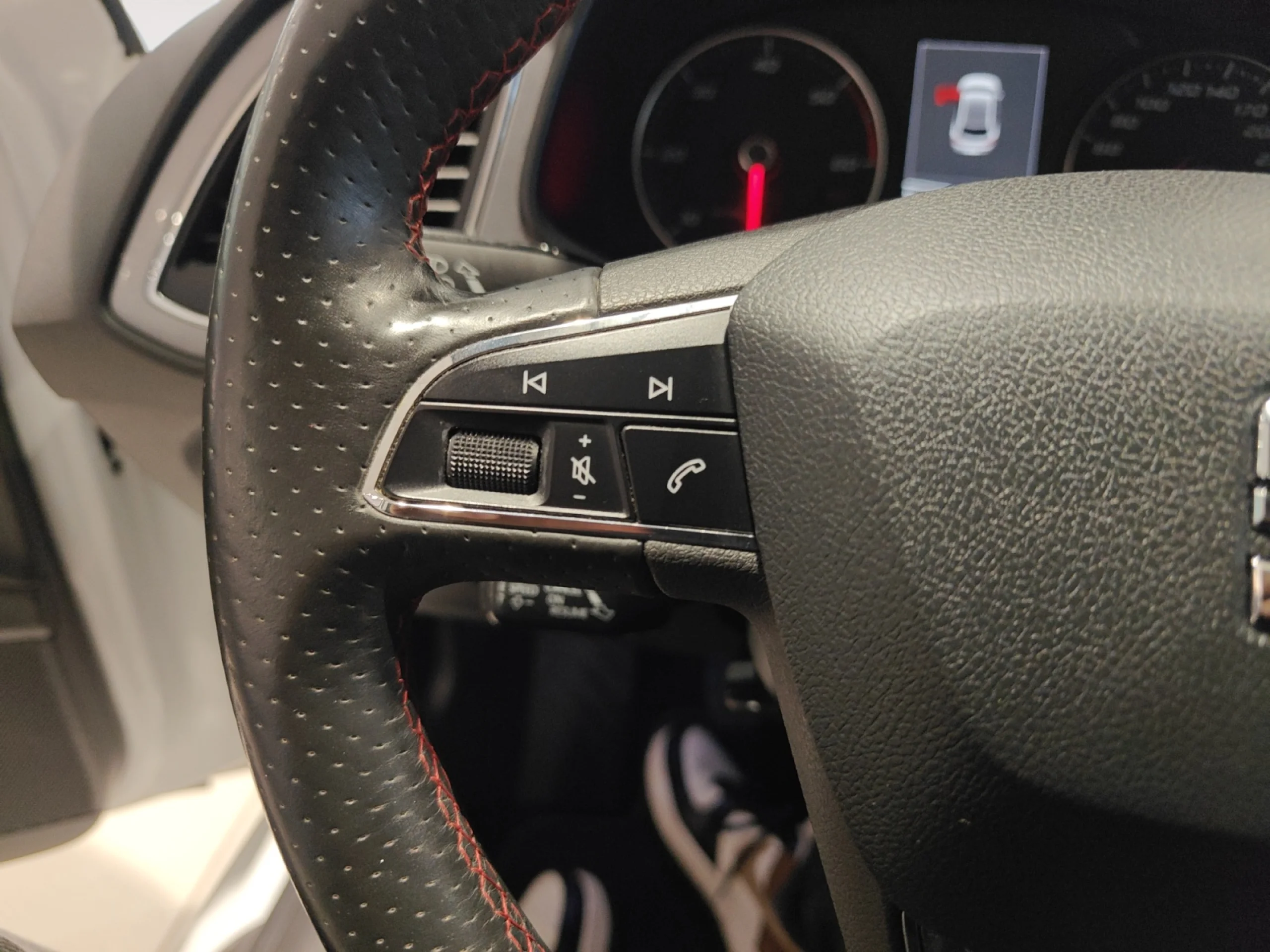 SEAT LEON 2.0 TDI 150CV ST&SP FR - Foto 11